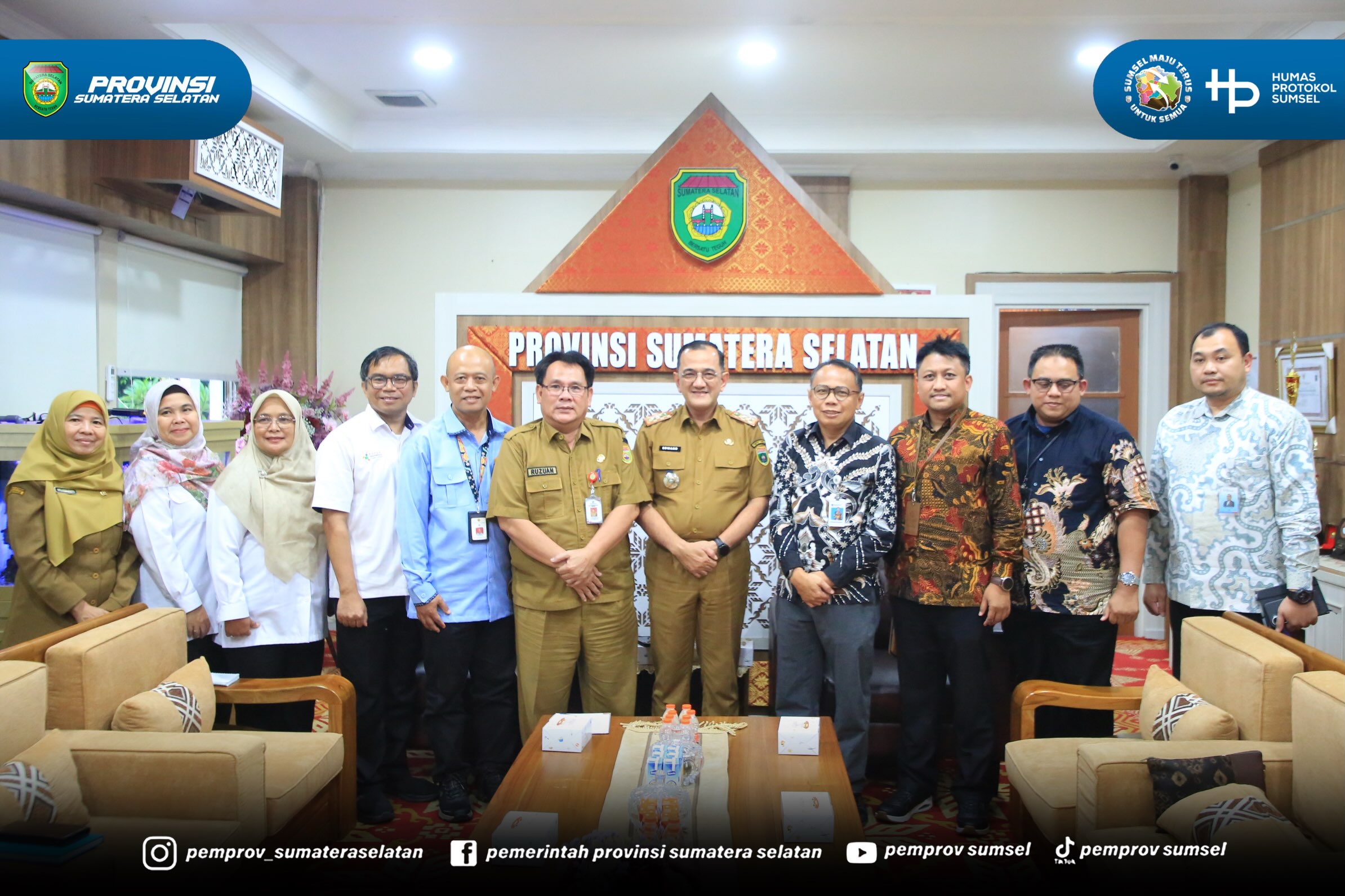 Palembang – Sekretaris Daerah Provinsi Sumatera Selatan, H. Edward Candra, memimpin rapat persiapan pelaksanaan Rapat Koordinasi (Rakor) Pangan yang akan digelar di Provinsi Sumatera Selatan pada 28 Juli 2026 mendatang. Rapat persiapan tersebut be...
