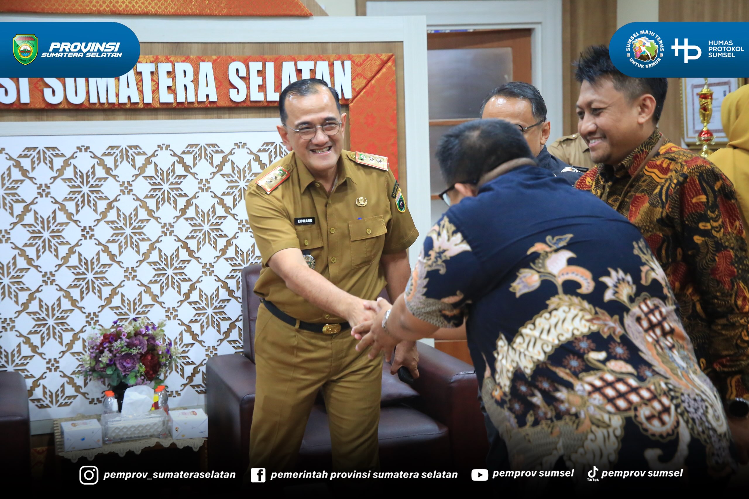 Palembang – Sekretaris Daerah Provinsi Sumatera Selatan, H. Edward Candra, memimpin rapat persiapan pelaksanaan Rapat Koordinasi (Rakor) Pangan yang akan digelar di Provinsi Sumatera Selatan pada 28 Juli 2026 mendatang. Rapat persiapan tersebut be...