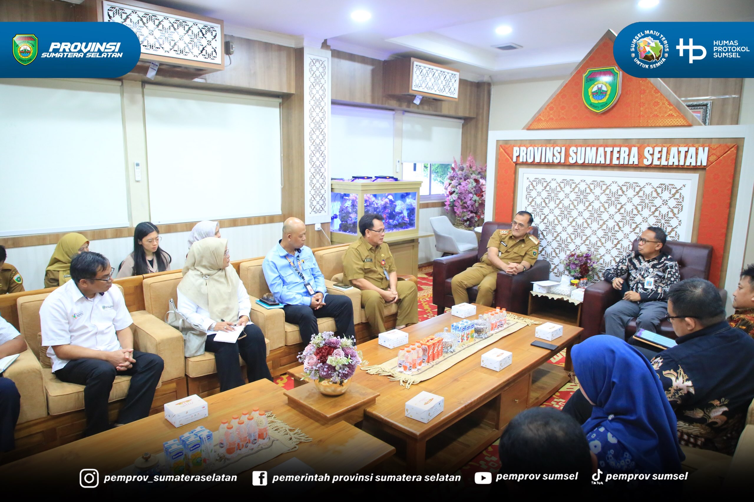 Palembang – Sekretaris Daerah Provinsi Sumatera Selatan, H. Edward Candra, memimpin rapat persiapan pelaksanaan Rapat Koordinasi (Rakor) Pangan yang akan digelar di Provinsi Sumatera Selatan pada 28 Juli 2026 mendatang. Rapat persiapan tersebut be...