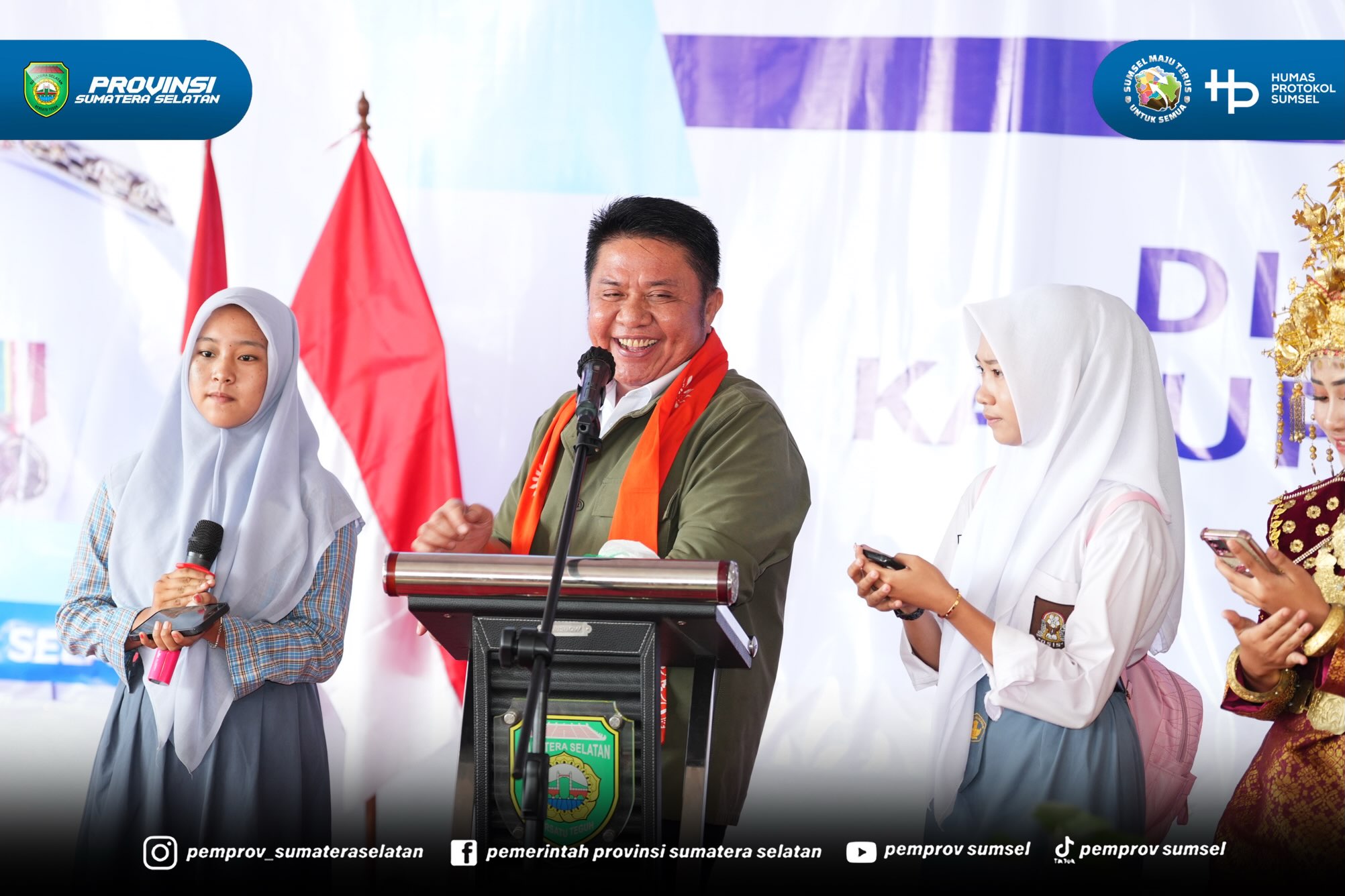 MURATARA – Gubernur Sumatera Selatan (Sumsel) Dr. H. Herman Deru meresmikan Gedung SMA Negeri Ketapat Bening di Desa Ketapat Bening, Kecamatan Rawas Ilir, Kabupaten Musi Rawas Utara (Muratara), Rabu (15/7/2026). Peresmian tersebut menjadi tonggak...