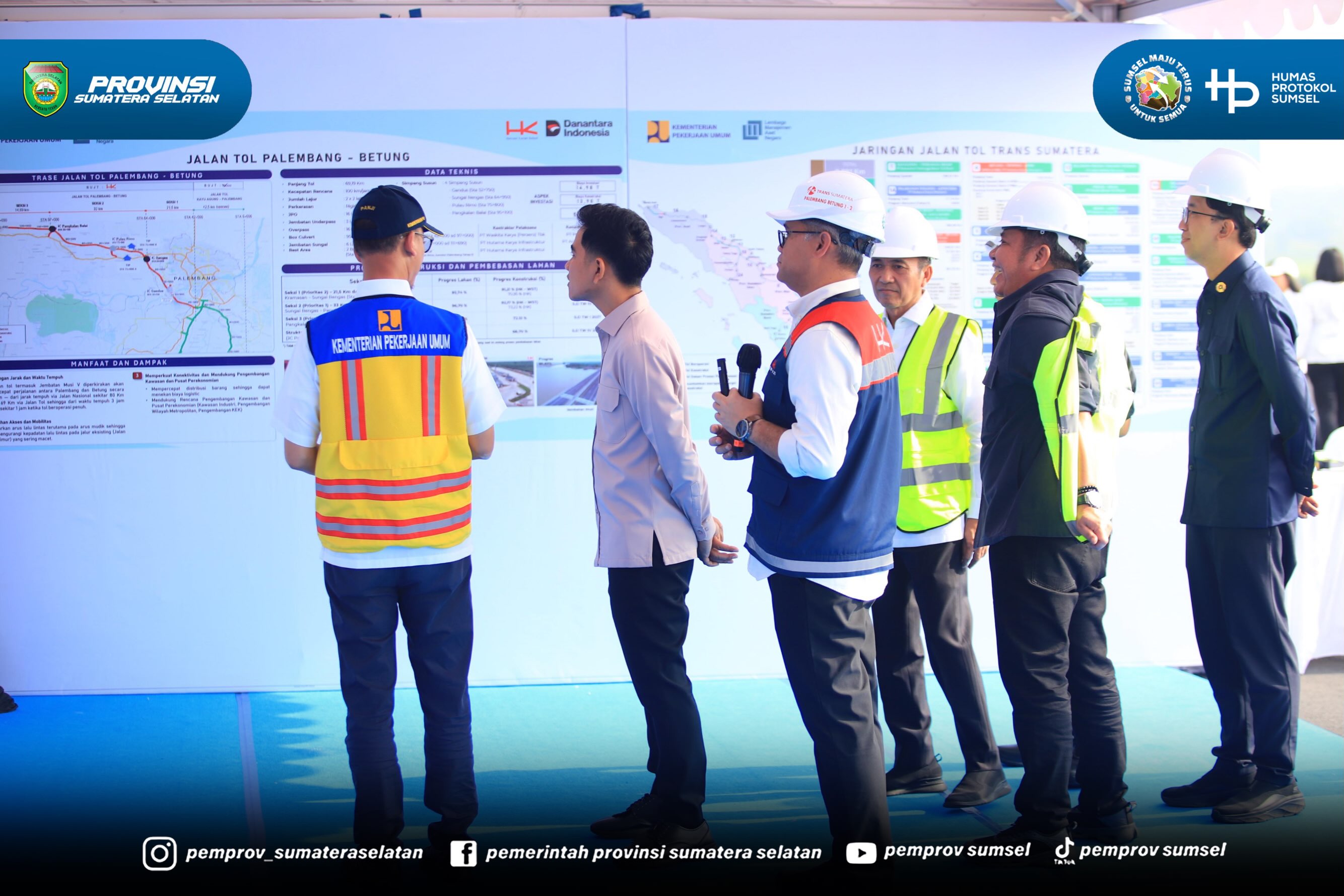 Palembanh - Usai meninjau pelayanan BPJS di RSUD Siti Fatimah, selanjutnya Gubernur Sumsel H. Herman Deru mendampingi kunjungan kerja Wakil Presiden Gibran Rakabuming Raka meninjau progres Tol Trans Sumatera di jembatan Musi V, Kamis (16/07/26).