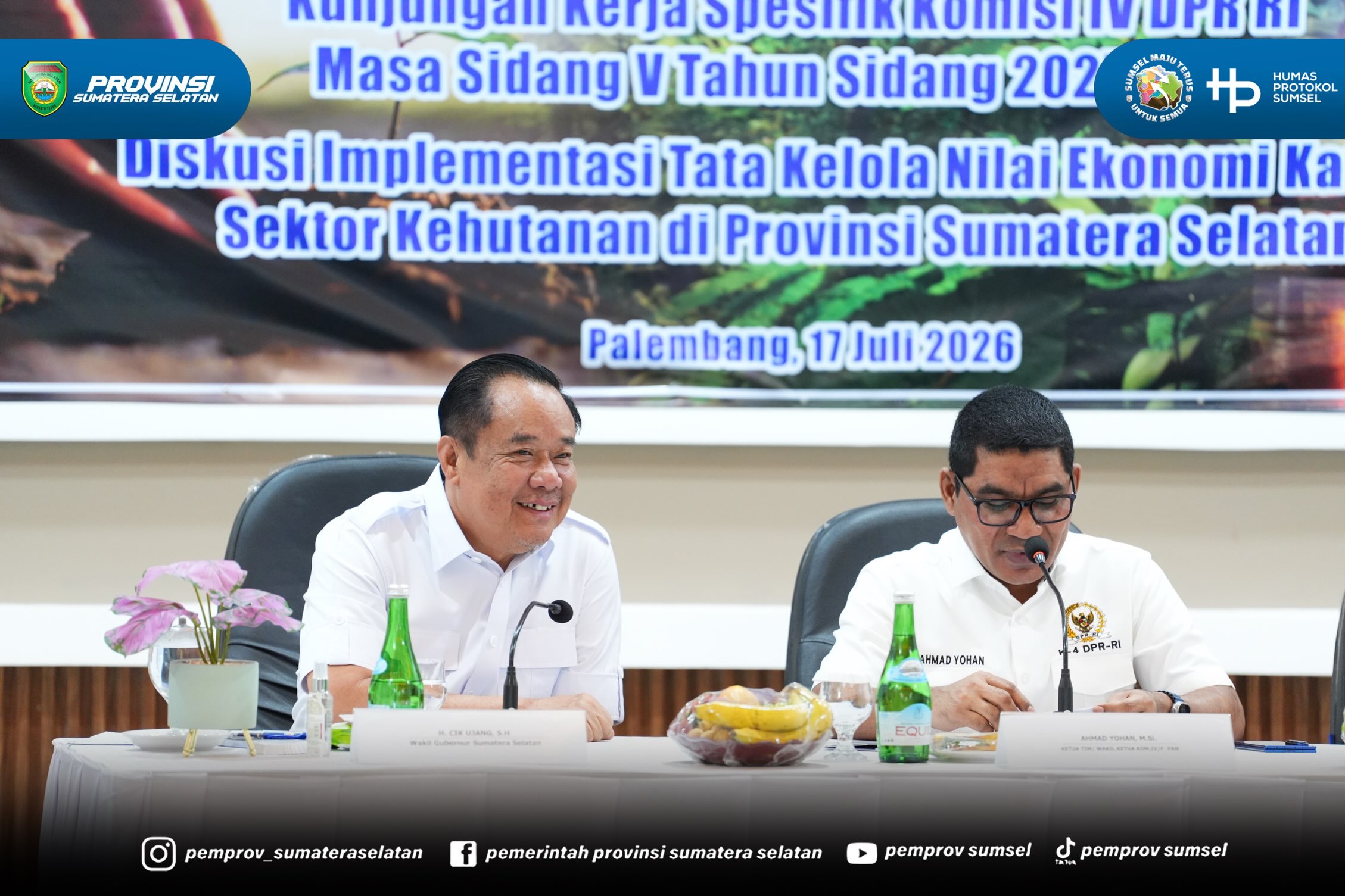 PALEMBANG – Wakil Gubernur Sumatera Selatan (Sumsel) H. Cik Ujang menyambut Kunjungan Kerja Spesifik Komisi IV DPR RI dalam rangka diskusi penguatan tata kelola perizinan berusaha pemanfaatan penyerapan karbon hutan produksi guna menjamin kelestar...