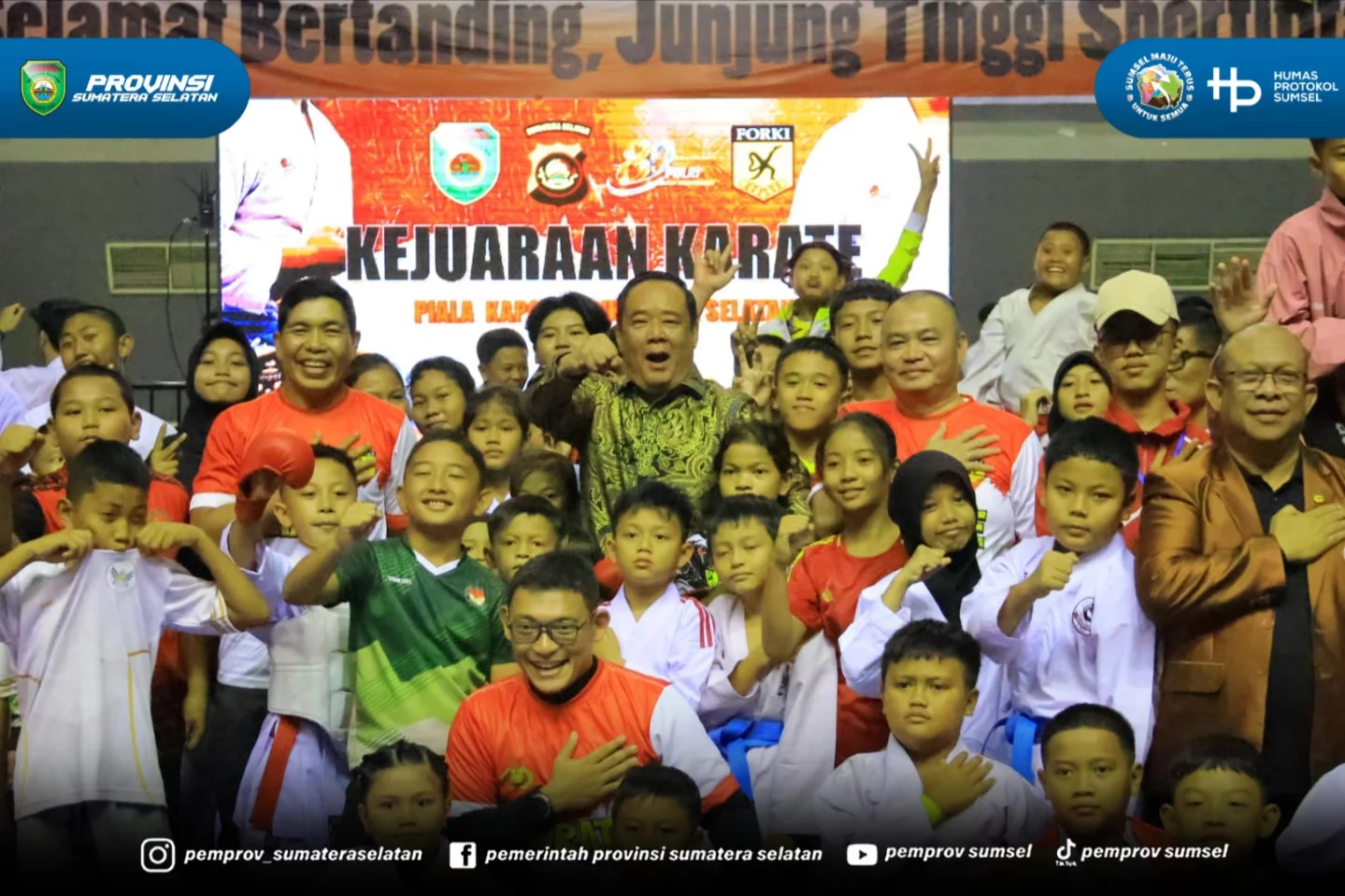 PALEMBANG – Wakil Gubernur Sumatera Selatan (Wagub Sumsel) H. Cik Ujang secara resmi membuka Kejuaraan Karate Piala Kapolda Sumsel Tahun 2026 di GOR Palembang Sport and Convention Center (PSCC), Sabtu (18/7/2026).