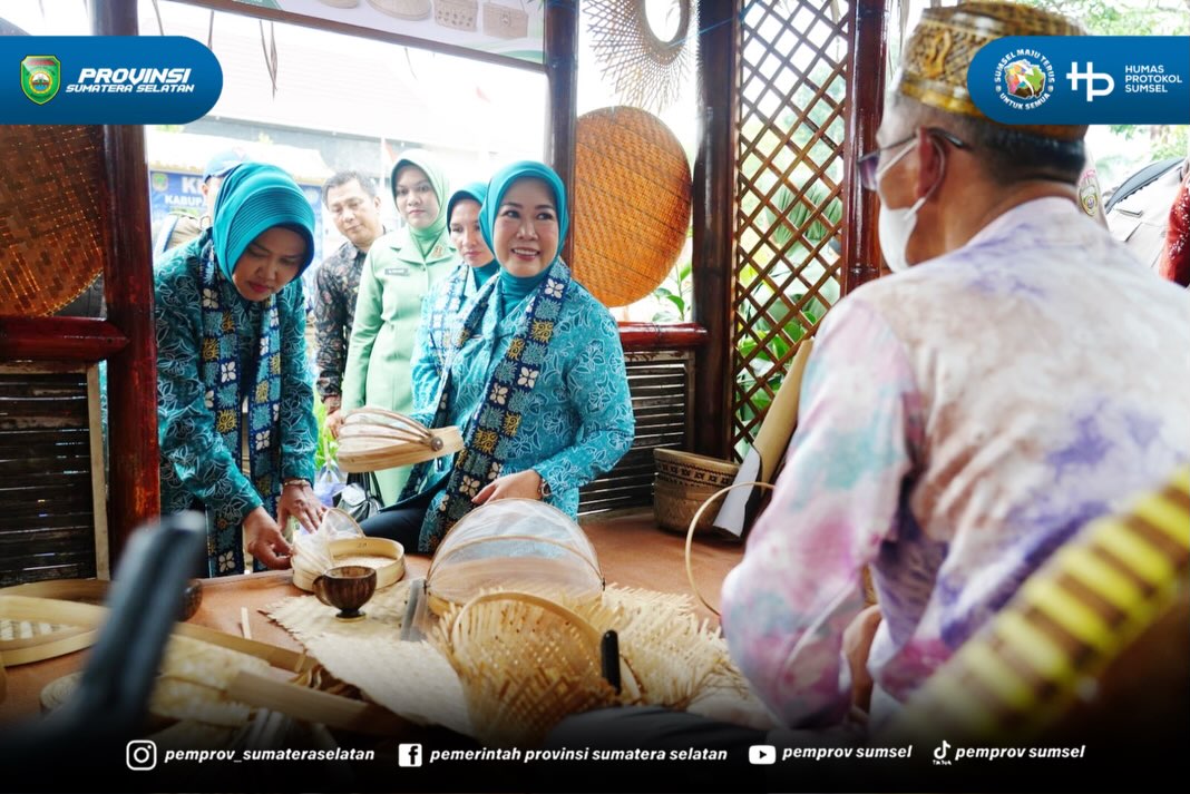 Empat Lawang – Ketua TP PKK Provinsi Sumatera Selatan, Feby Herman Deru, melakukan kunjungan kerja ke TP PKK Kabupaten Empat Lawang, Selasa (21/7/2026).