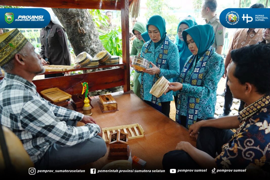 Empat Lawang – Ketua TP PKK Provinsi Sumatera Selatan, Feby Herman Deru, melakukan kunjungan kerja ke TP PKK Kabupaten Empat Lawang, Selasa (21/7/2026).