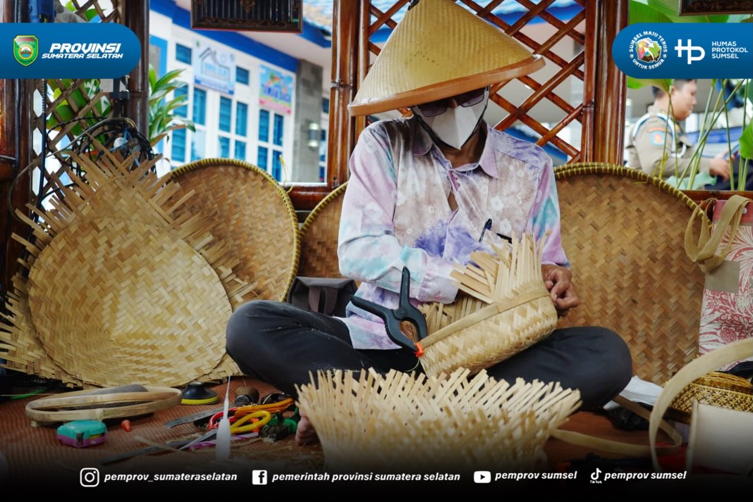 Empat Lawang – Ketua TP PKK Provinsi Sumatera Selatan, Feby Herman Deru, melakukan kunjungan kerja ke TP PKK Kabupaten Empat Lawang, Selasa (21/7/2026).