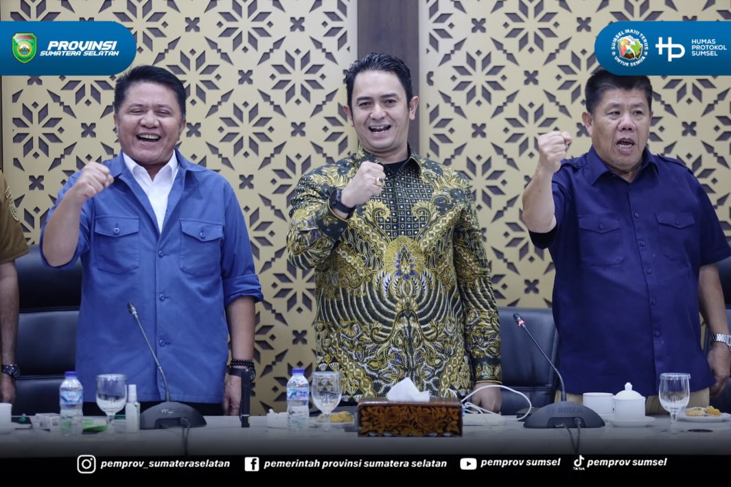 Palembang – Gubernur Sumatera Selatan (Sumsel) Dr. H. Herman Deru menginisiasi pembentukan wadah organisasi nasional bagi anggota Satuan Perlindungan Masyarakat (Satlinmas) se-Indonesia. Inisiatif tersebut juga diiringi dengan gagasan menjadikan S...
