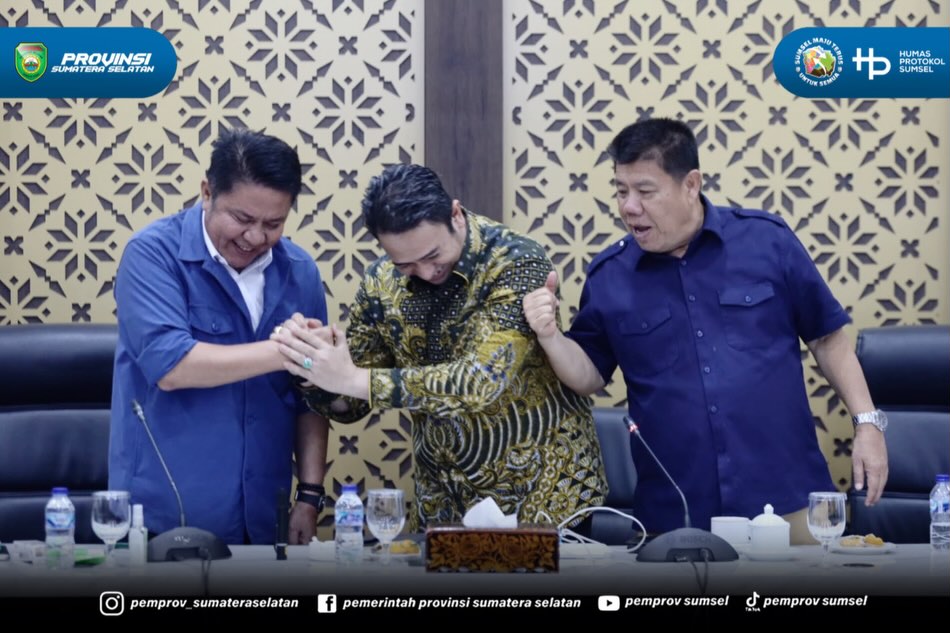 Palembang – Gubernur Sumatera Selatan (Sumsel) Dr. H. Herman Deru menginisiasi pembentukan wadah organisasi nasional bagi anggota Satuan Perlindungan Masyarakat (Satlinmas) se-Indonesia. Inisiatif tersebut juga diiringi dengan gagasan menjadikan S...