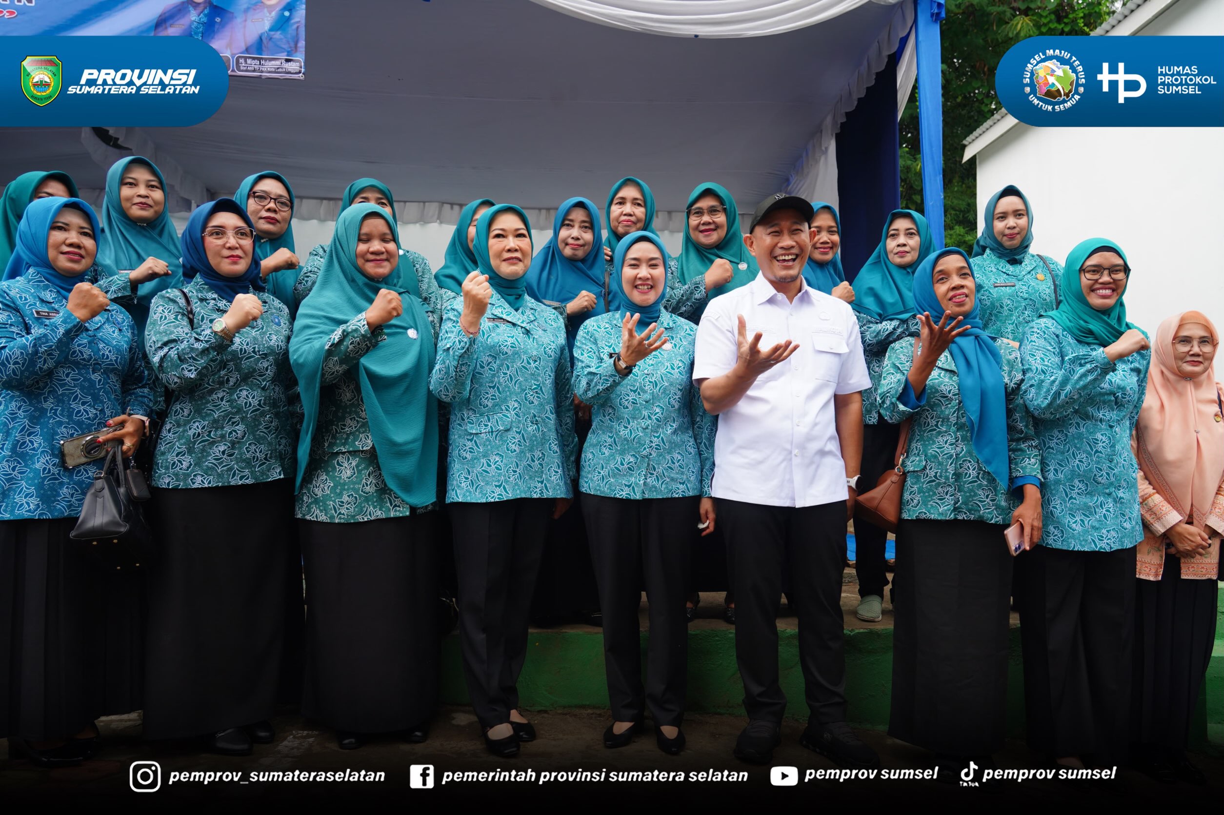 Lubuk Linggau - Ketua TP PKK Sumsel, Feby Deru meresmikan Warung PKK Kota Lubuk Linggau, Rabu (22/07/26).