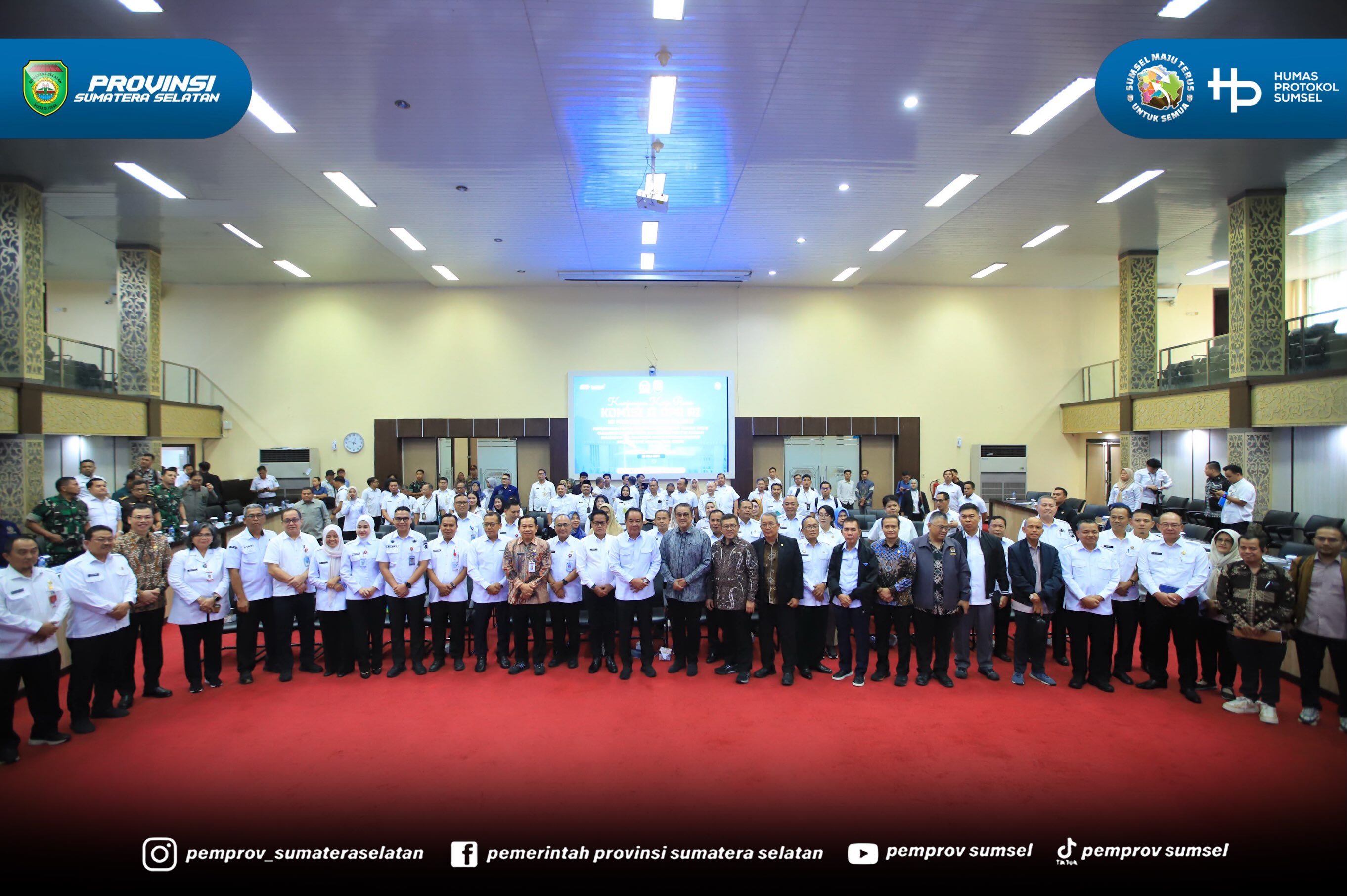 Palembang - Wakil Gubernur Sumsel H. Cik Ujang memaparkan sejumlah potensi Sumsel saat Kunjungan Kerja Reses Komisi II DPR RI ke Provinsi Sumsel dengan agenda Pengawasan Penyelenggaraan Pemerintah Terkait Tugas Gubernur Sebagai Wakil Pemerintah Pu...