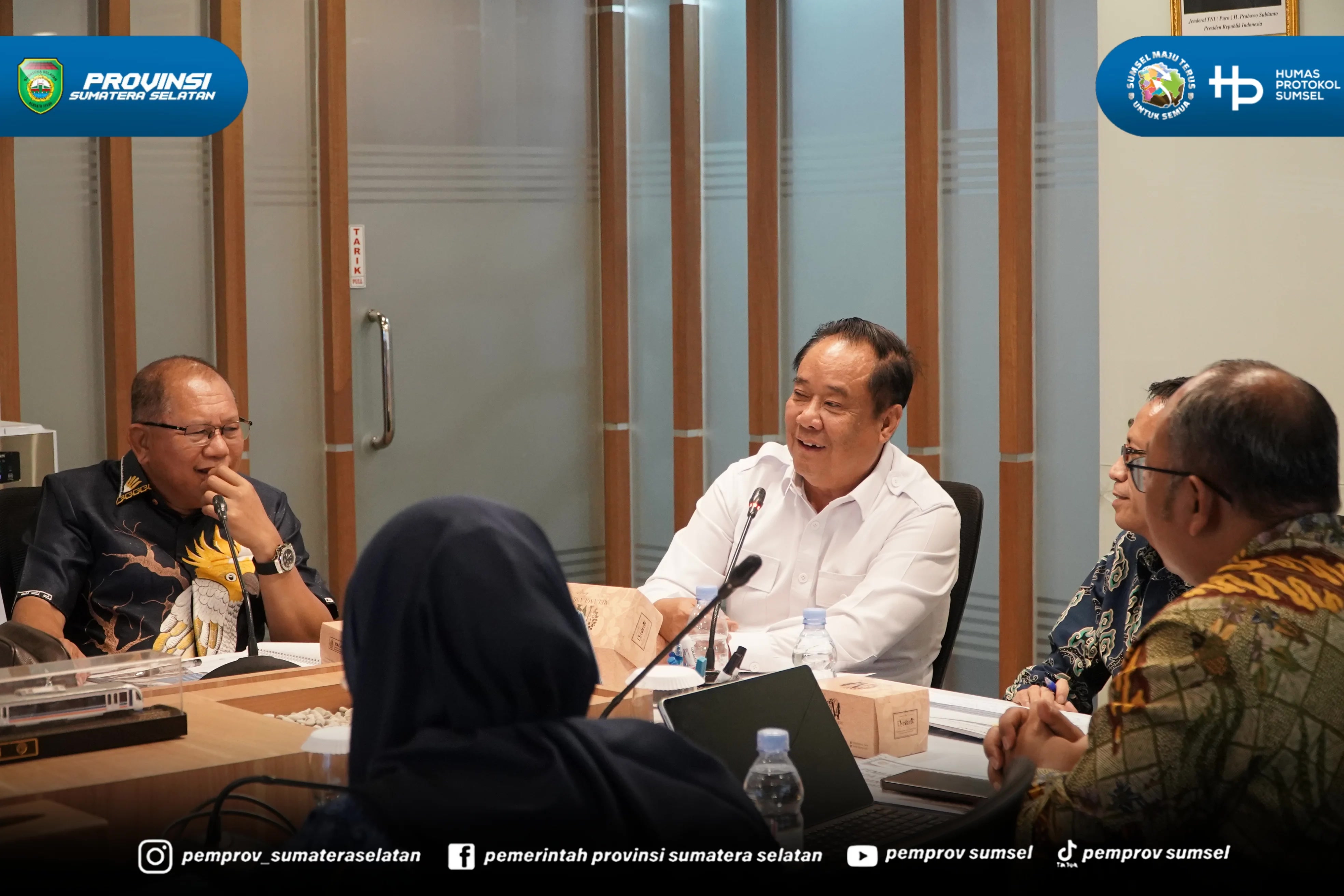 Jakarta – Pemerintah Provinsi Sumatera Selatan terus memperkuat sinergi dengan Pemerintah Pusat dalam upaya mempercepat pembangunan infrastruktur perkeretaapian yang aman, modern, dan berkelanjutan. Hal tersebut disampaikan Wakil Gubernur Sumatera...