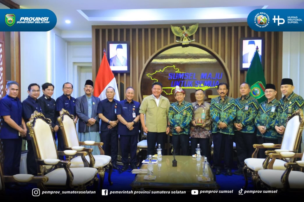 PALEMBANG – Gubernur Sumatera Selatan Dr. H. Herman Deru menerima kunjungan jajaran Pengadilan Tinggi Agama (PTA) Palembang di Ruang Tamu Gubernur Sumsel, Kamis (23/7/2026).