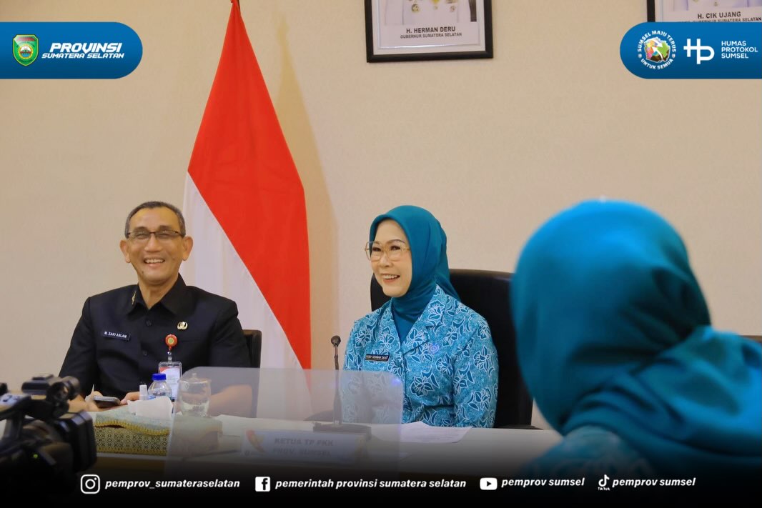 Palembang - Ketua Tim Penggerak PKK Provinsi Sumatera Selatan (Sumsel) Hj. Febrita Lustia HD membuka kegiatan Taman Asuh Sayang Anak di Kelas Orang Tua Hebat (TAMASYA di KERABAT) Nasional Seri 22 Tahun 2026 yang diselenggarakan oleh Perwakilan BKK...