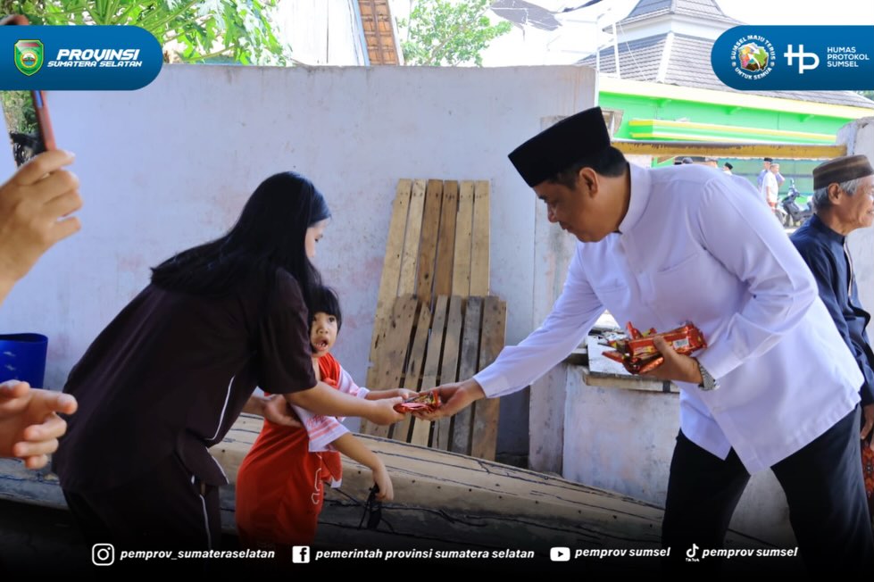 Ogan Ilir - Wakil Gubernur Sumatera Selatan H. Cik Ujang melaksanakan safari Sholat Jumat di Masjid Al Akmal Desa Kamal di Jl. Mayor Iskandar Desa Kamal Kecamatan Pemulutan Barat Kabupatern Ogan Ilir. Jumat (24/07/2026).