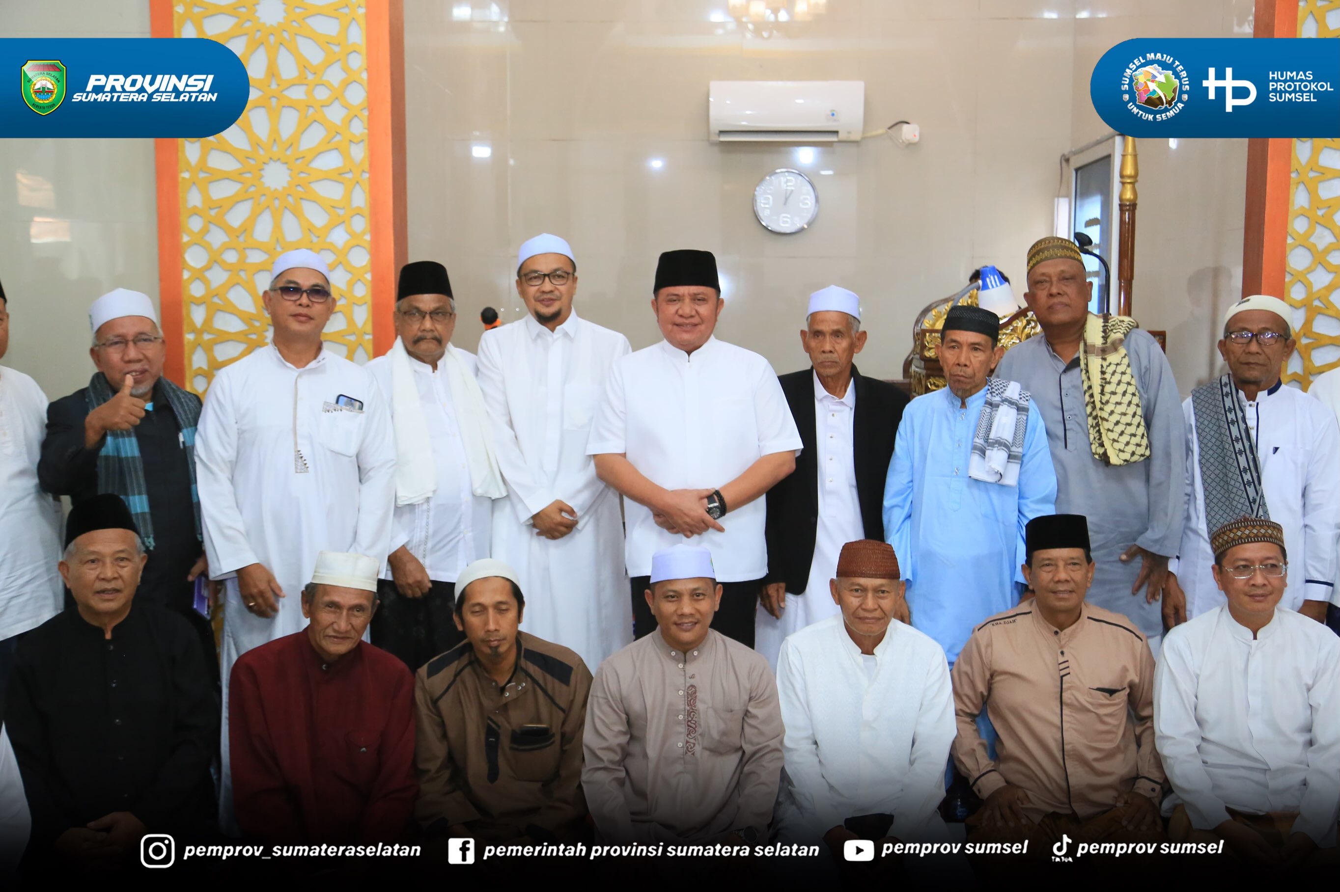 Palembang - Gubernur Sumatera Selatan H. Herman Deru melaksanakan safari Sholat Jumat sekaligus meresmikan Masjid Al-Kautsar di Jl. Harapan Kecamatan Sukarami Palembang. Jumat (24/07/2026).