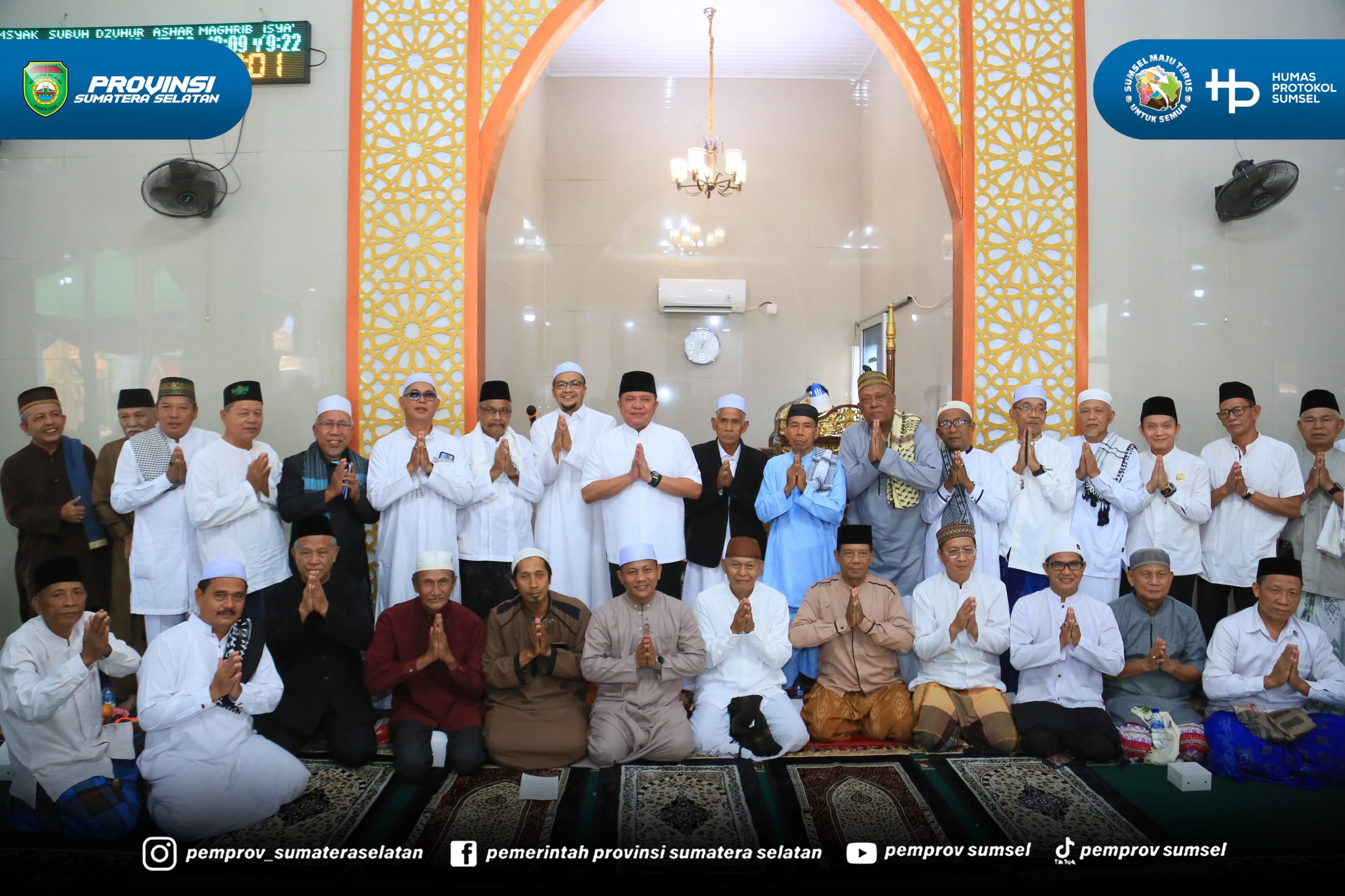Palembang - Gubernur Sumatera Selatan H. Herman Deru melaksanakan safari Sholat Jumat sekaligus meresmikan Masjid Al-Kautsar di Jl. Harapan Kecamatan Sukarami Palembang. Jumat (24/07/2026).