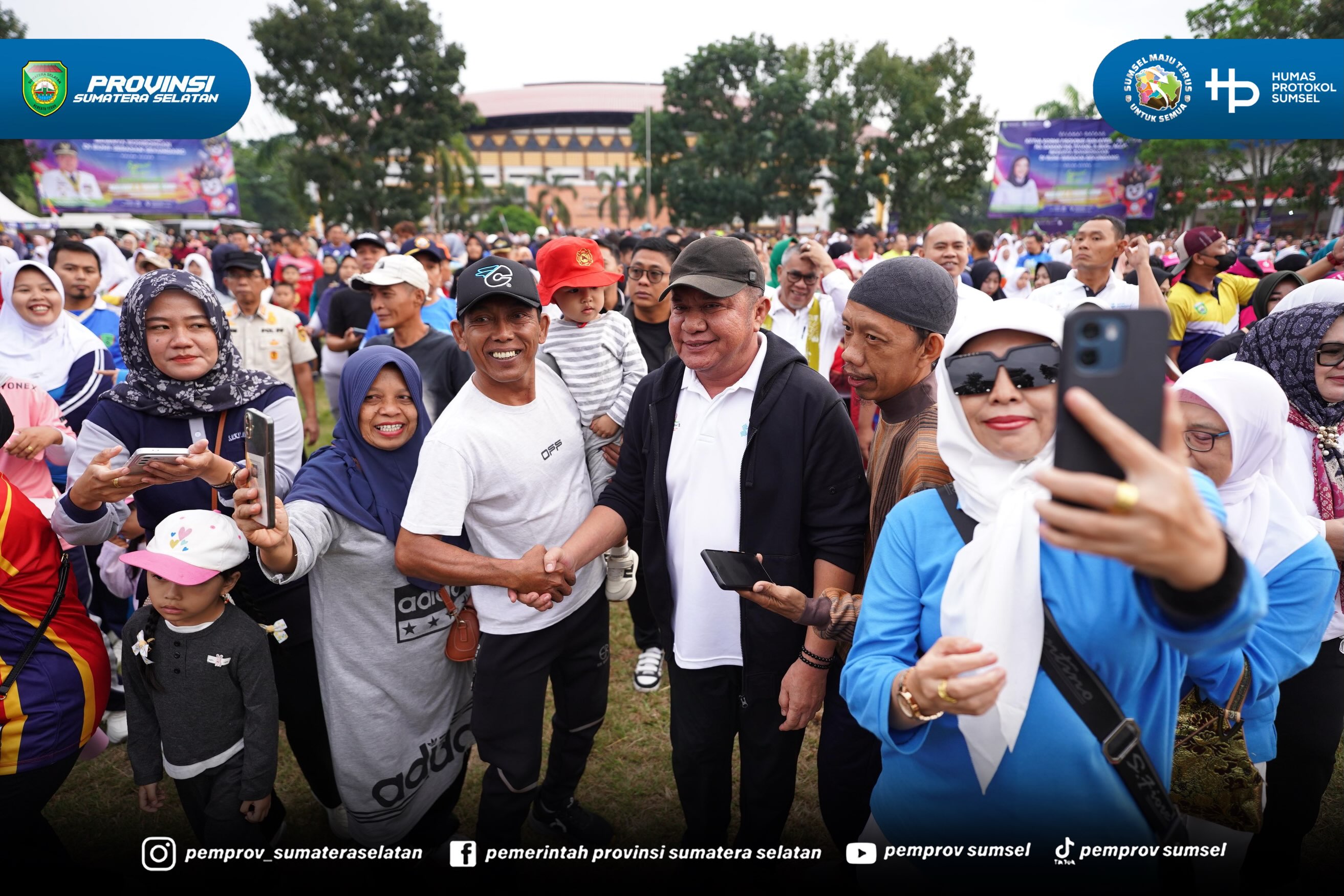 Muara Enim – Gubernur Sumatera Selatan (Sumsel) Dr. H. Herman Deru menegaskan komitmennya memperkuat budaya hidup sehat melalui pengembangan olahraga rekreasi dengan melaunching logo, maskot Si Bara, dan theme song Festival Olahraga Rekreasi Provi...