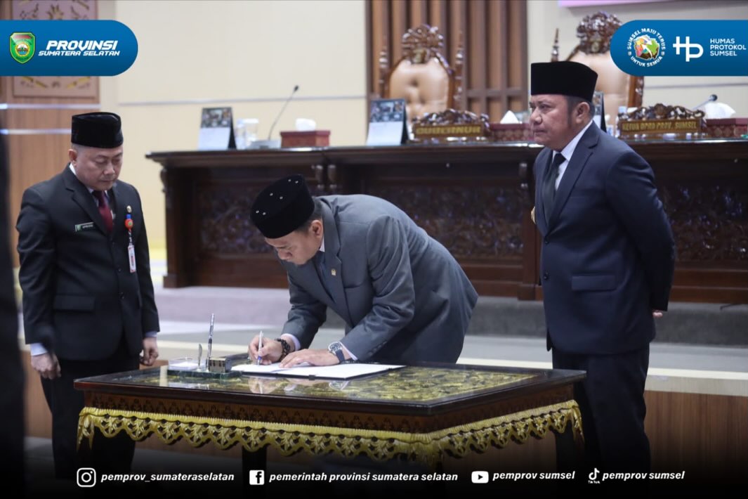 Palembang - DPRD Provinsi Sumatera Selatan secara resmi menyetujui Raperda Pertanggungjawaban Pelaksanaan APBD Provinsi Sumatera Selatan Tahun Anggaran 2025.