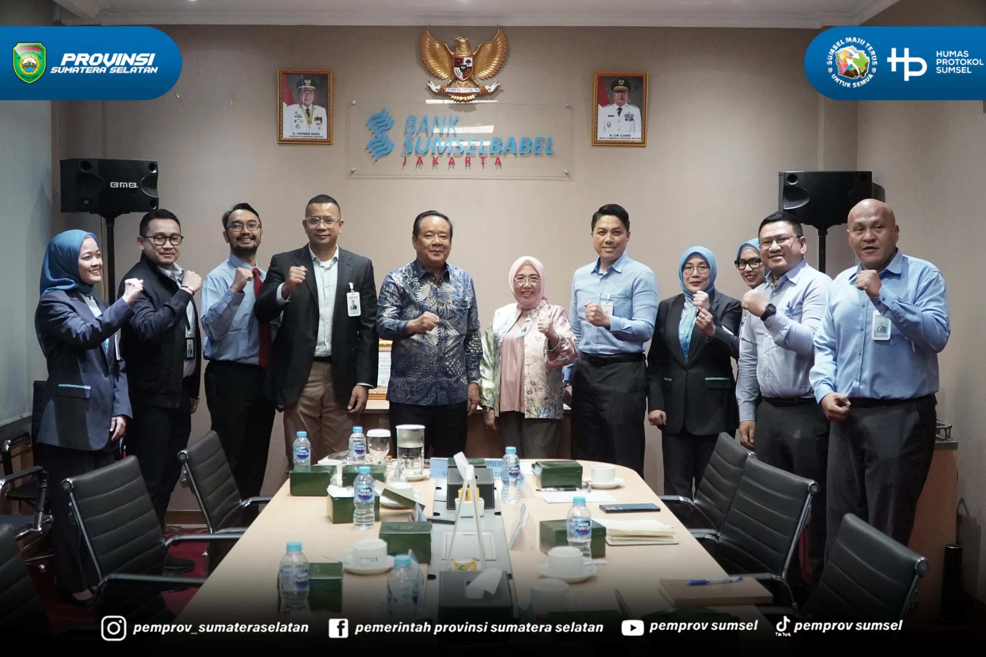 Wakil Gubernur Sumatera Selatan H. Cik Ujang menghadiri Rapat Strategis terkait perkembangan perekonomian sumsel serta peran Bank Sumsel Babel sebagai Mitra Strategis Pemerintah Provinsi Sumatera Selatan dalam mendukung stabilitas dan pertumbuhan...