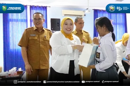 Palembang – Ketua Badan Kerja Sama Organisasi Wanita (BKOW) Provinsi Sumatera Selatan, Lidyawati Cik Ujang, menegaskan bahwa setiap anak berhak tumbuh dan berkembang tanpa rasa takut akibat perundungan maupun kekerasan di lingkungan sekolah.