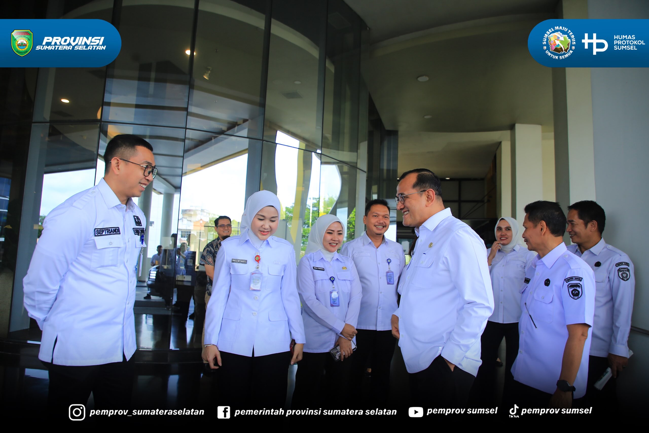 PALEMBANG – Sekretaris Daerah Provinsi Sumatera Selatan (Sumsel) Dr. Drs. H. Edward Candra, M.H. membuka Sosialisasi Penerapan Pemerintah Digital yang digelar di Hotel Aston Palembang, Rabu (29/7/2026). Kegiatan tersebut diikuti oleh perwakilan Di...