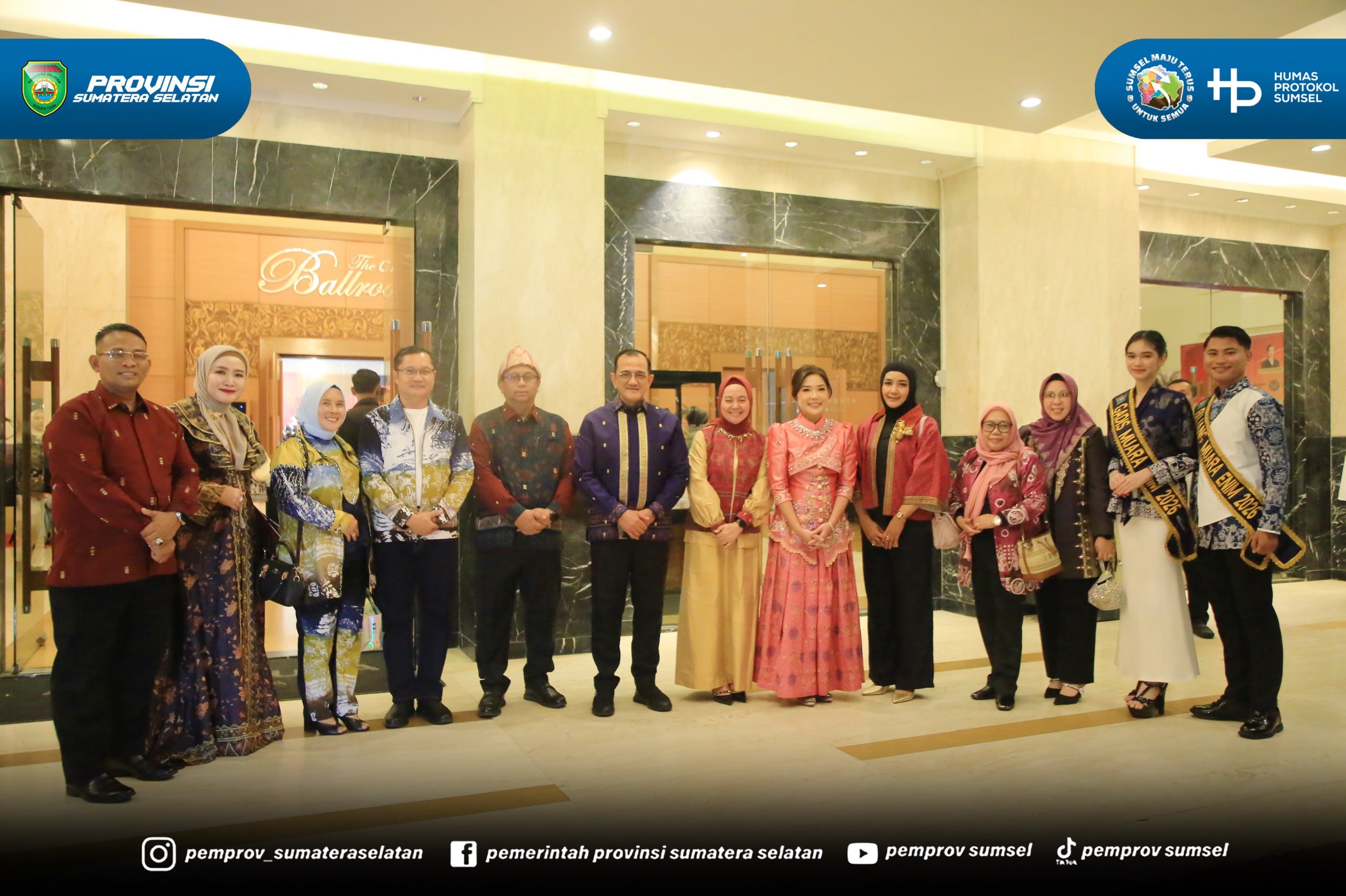 PALEMBANG – Sekretaris Daerah Provinsi Sumatera Selatan, Dr. H. Edward Candra, menghadiri malam Grand Final Putera Puteri Sriwijaya 2026 yang digelar di Hotel Aryaduta Palembang, Jumat (31/7/2026).