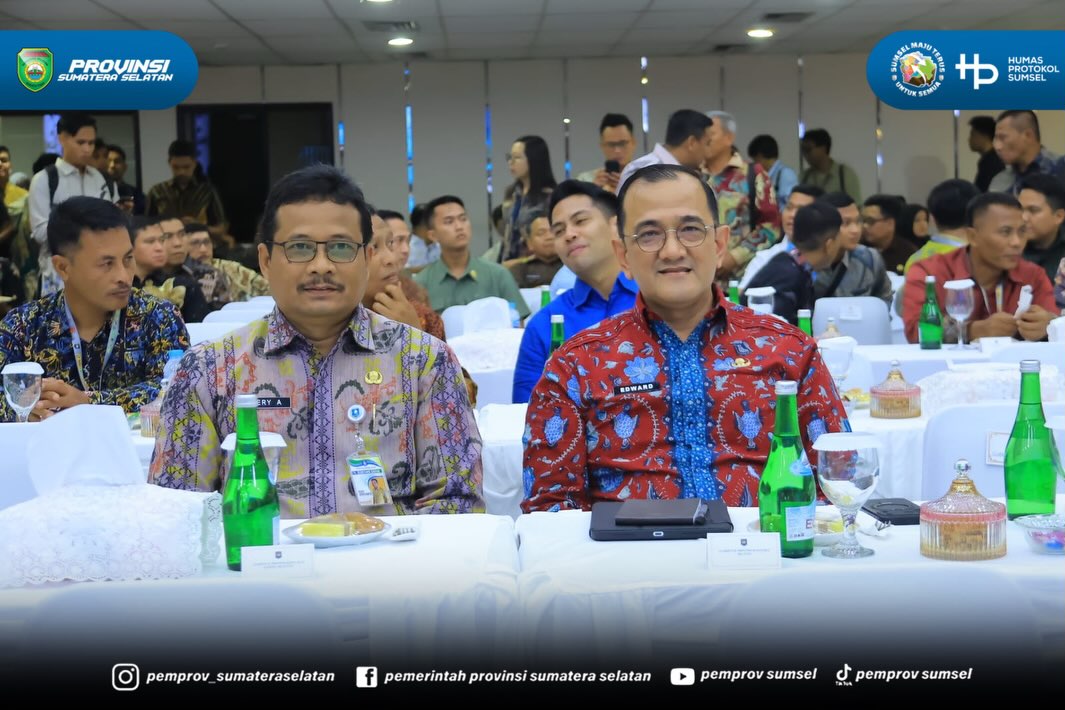 Batam - Sekretaris Daerah Sumsel H. Edward Candra menghadiri Rapat Koordinasi Forkopimda Provinsi Regional Sumatera diselenggarakan oleh Kementerian Dalam Negeri RI bertempat di Ruang Balairungsari Jl. Ibnu Sutowo No. 1 Kota Batam Kepulauan Riau....