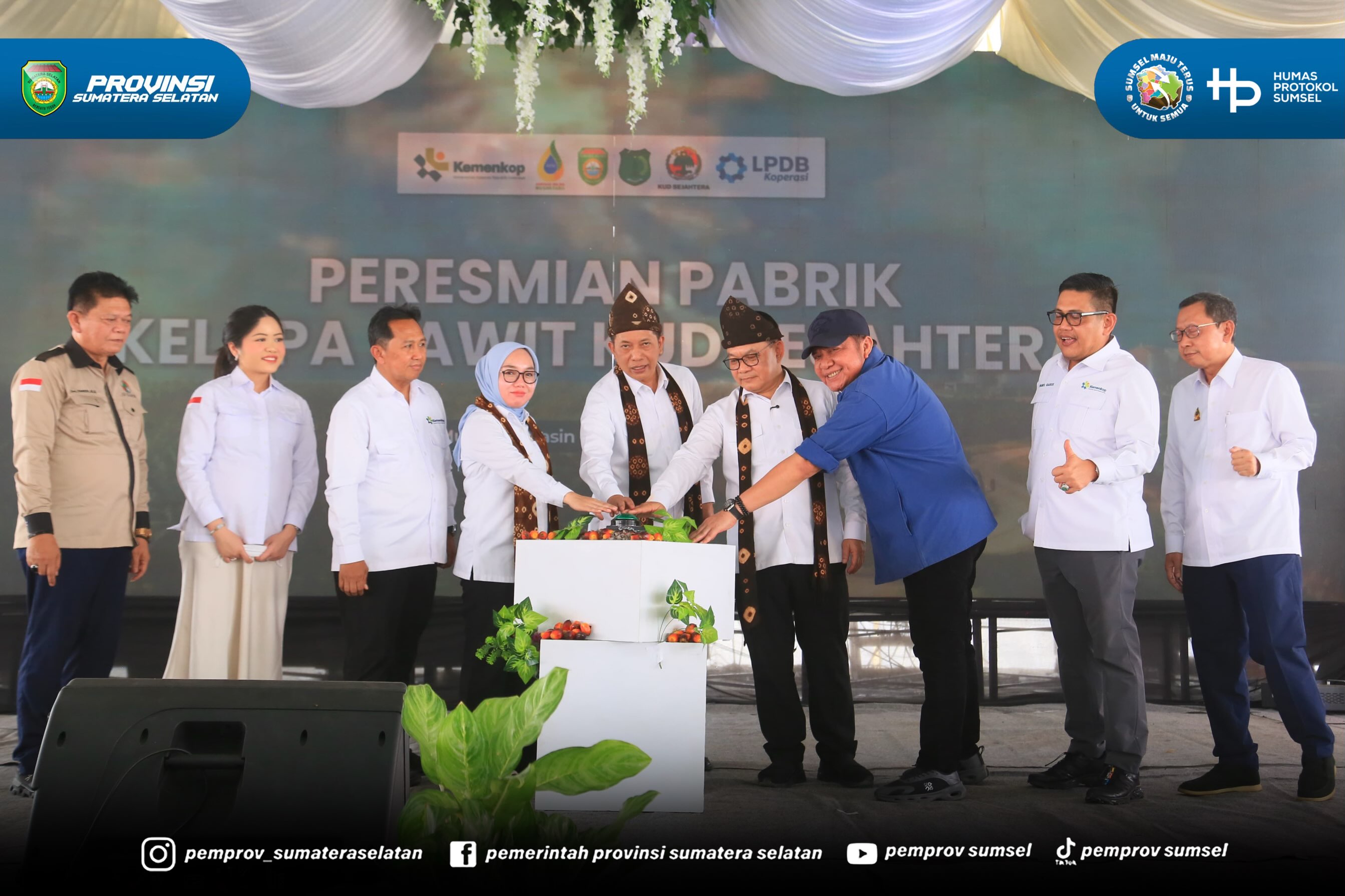 MUSI BANYUASIN – Gubernur Sumatera Selatan Dr. H. Herman Deru menginstruksikan seluruh sekolah di Sumatera Selatan untuk mengintegrasikan materi perkoperasian ke dalam mata pelajaran yang relevan sebagai langkah awal menuju penerapan koperasi seba...
