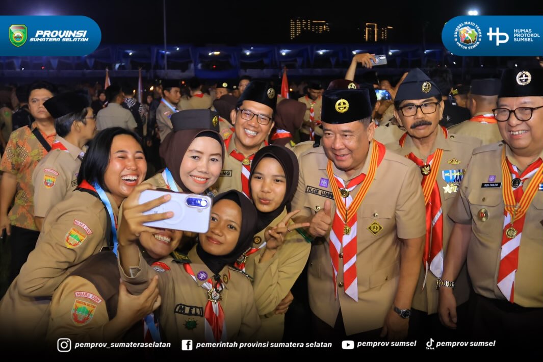Jakarta - Wakil Gubernur Sumsel H. Cik Ujang mengikuti Upacara Ulang Janji dalam rangka Peringatan Hari Pramuka Tingkat Nasional ke-65 Tahun 2026 diselenggarakan oleh Kwartir Nasional Gerakan Pramuka di Lapangan Kempi 2, Bumi Perkemahan dan Graha...