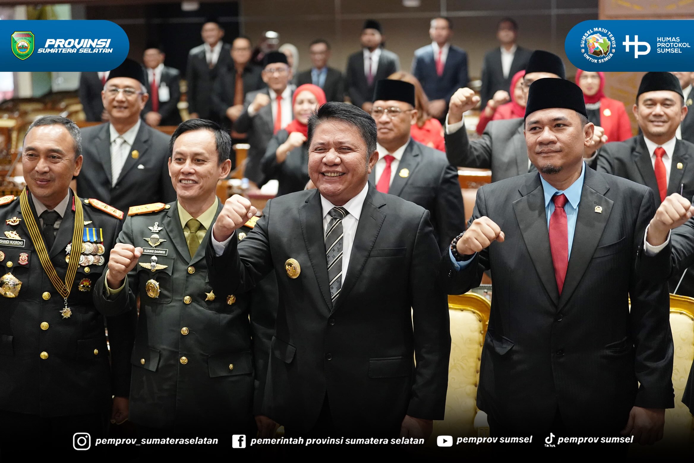 Palembang - Gubernur Sumatera Selatan Herman Deru menyimak langsung Pidato Kenegaraan Presiden Republik Indonesia Prabowo Subianto dalam rangka peringatan HUT ke-81 Kemerdekaan RI di Gedung DPR/MPR RI secara virtual dari Palembang, Jumat (14/8/2026).