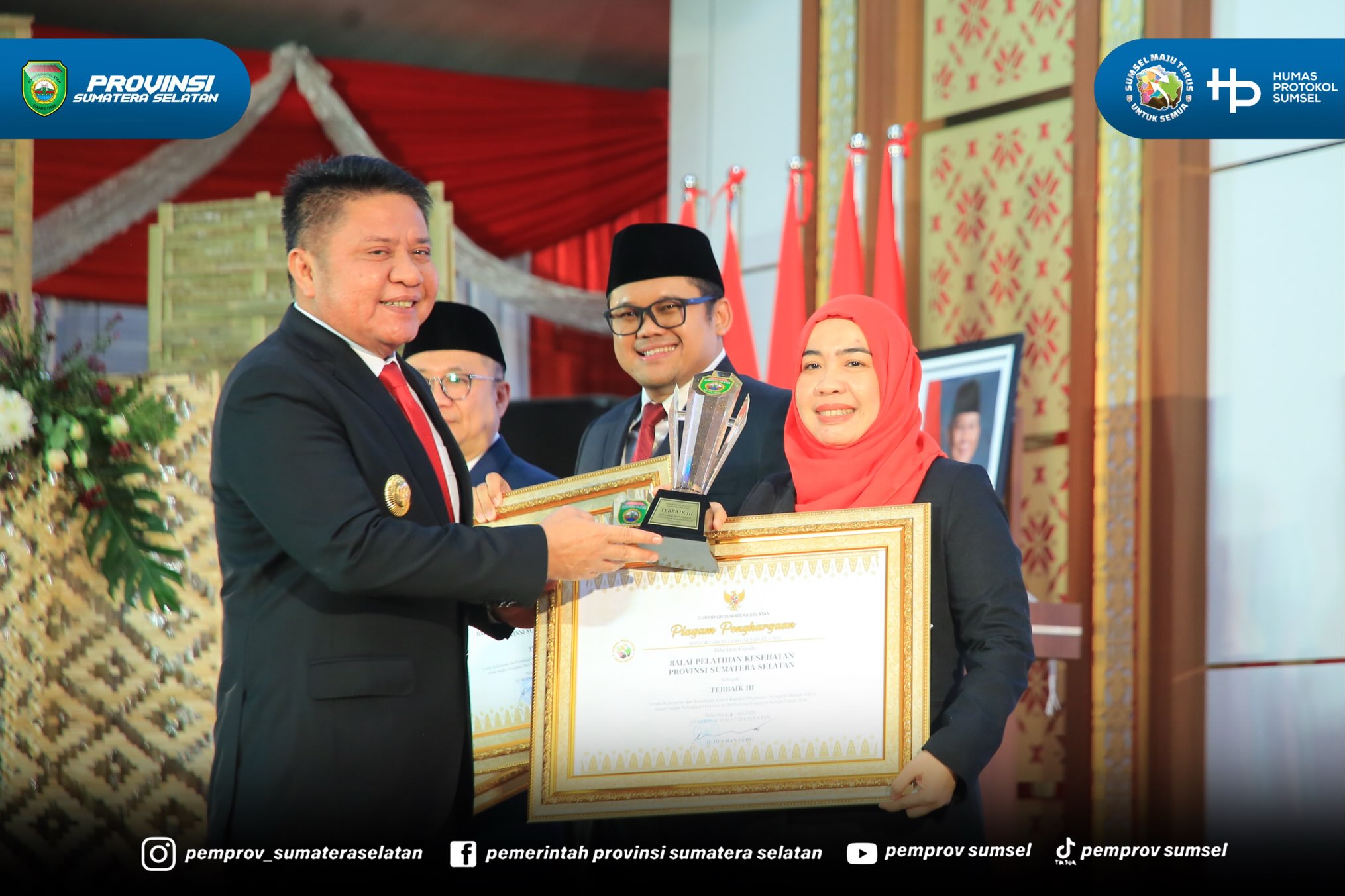 PALEMBANG – Gubernur Sumatera Selatan (Sumsel) Dr. H. Herman Deru mengajak seluruh elemen masyarakat, khususnya generasi muda, untuk menjaga semangat perjuangan para pahlawan dengan mengisi kemerdekaan melalui karya, memperkuat persatuan, serta me...