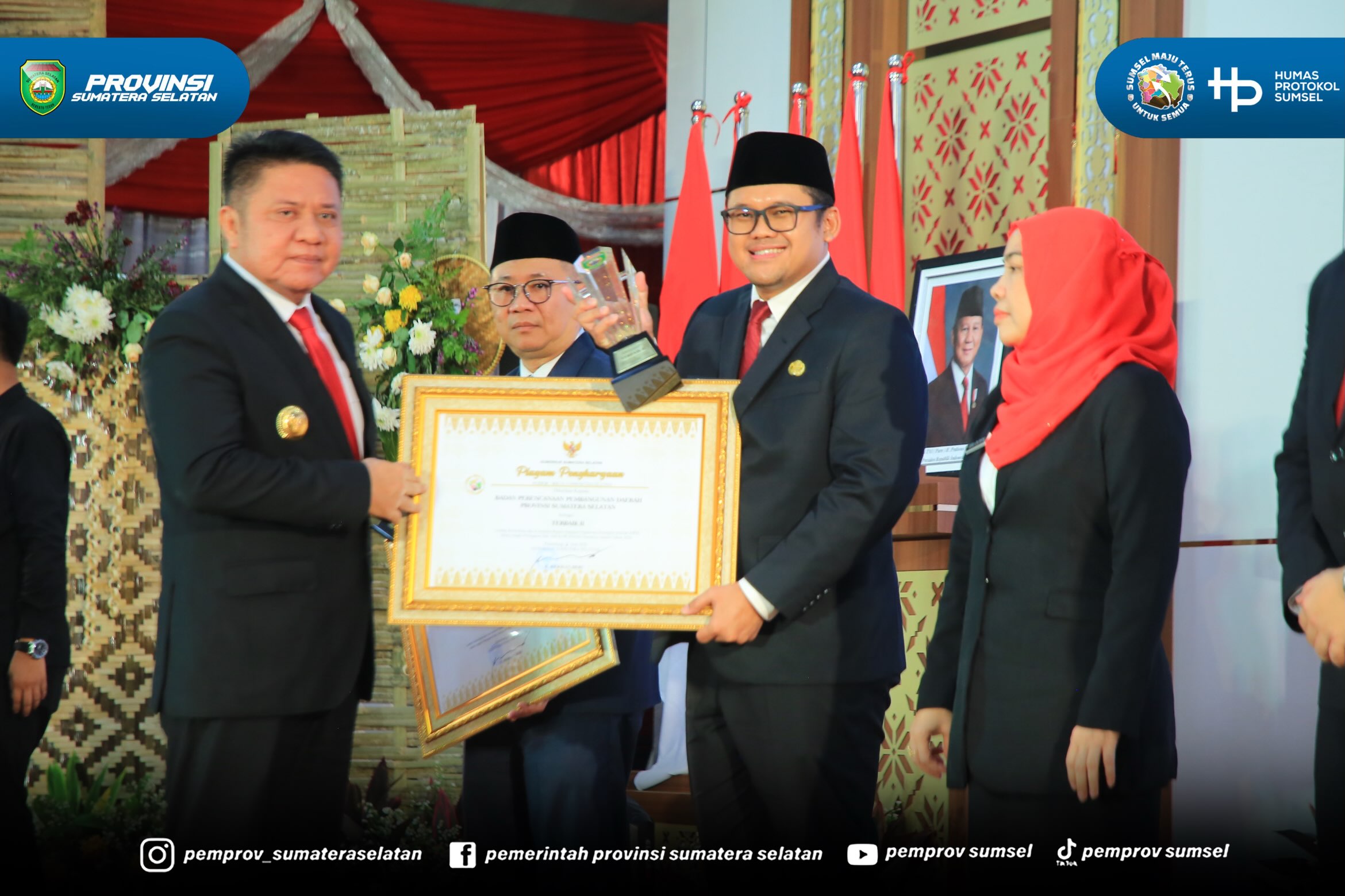 PALEMBANG – Gubernur Sumatera Selatan (Sumsel) Dr. H. Herman Deru mengajak seluruh elemen masyarakat, khususnya generasi muda, untuk menjaga semangat perjuangan para pahlawan dengan mengisi kemerdekaan melalui karya, memperkuat persatuan, serta me...