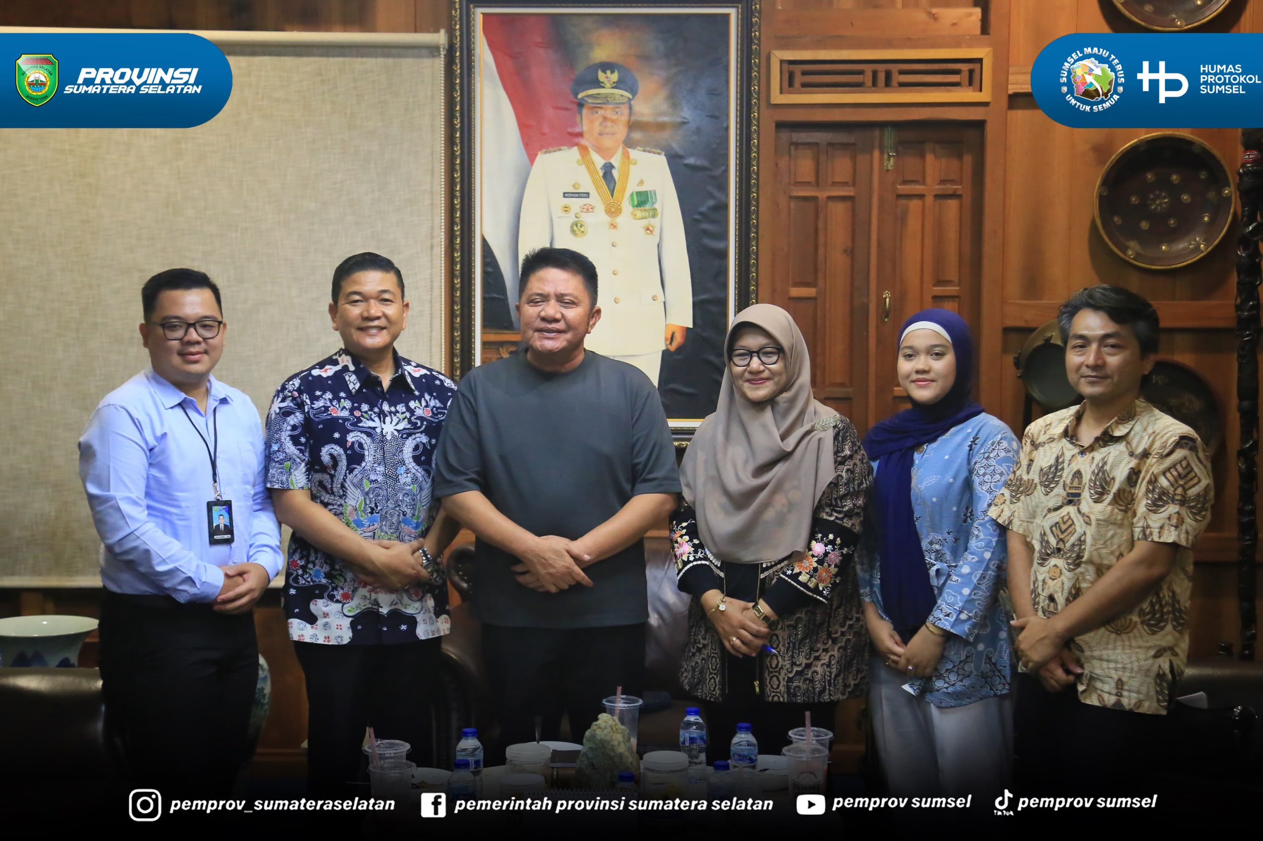 Gubernur Sumsel Herman Deru menerima Tim Uji Petik Nomine Pemerintah Daerah dengan kinerja sangat baik dalam Penyelenggaraan Pelayanan Terpadu Satu Pintu (PTSP) dan Percepatan Pelaksanaan Berusaha tahun 2026, di Rumah Kayu Taman Kenten, Rabu (19/8...