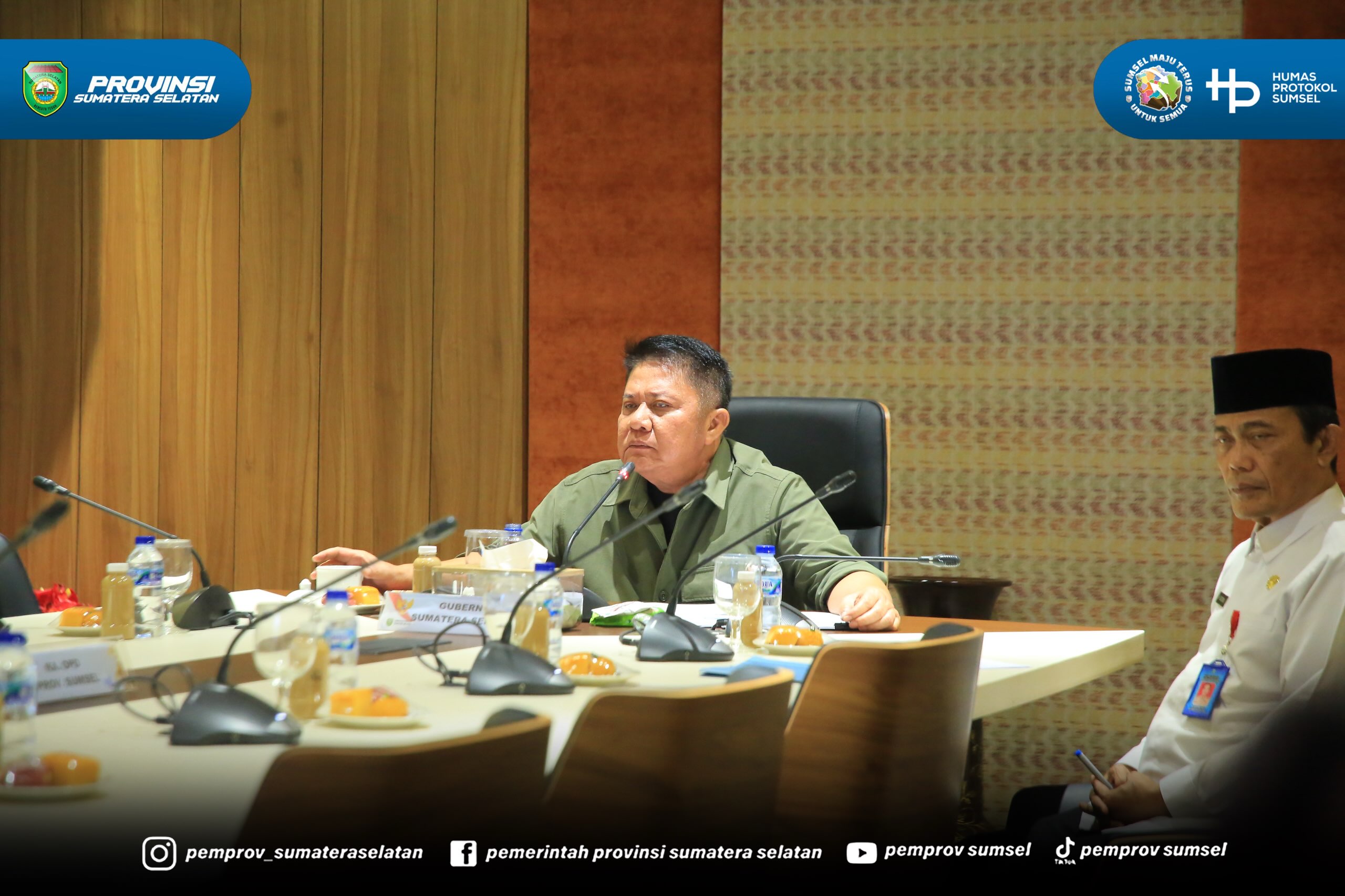 PALEMBANG – Pemerintah Provinsi Sumatera Selatan (Sumsel) terus tancap gas dalam menuntaskan program Listrik Masuk Desa (Lisdes) dan pengembangan Pembangkit Listrik Tenaga Surya (PLTS) Komunal. Langkah strategis ini diambil sebagai solusi atas tan...
