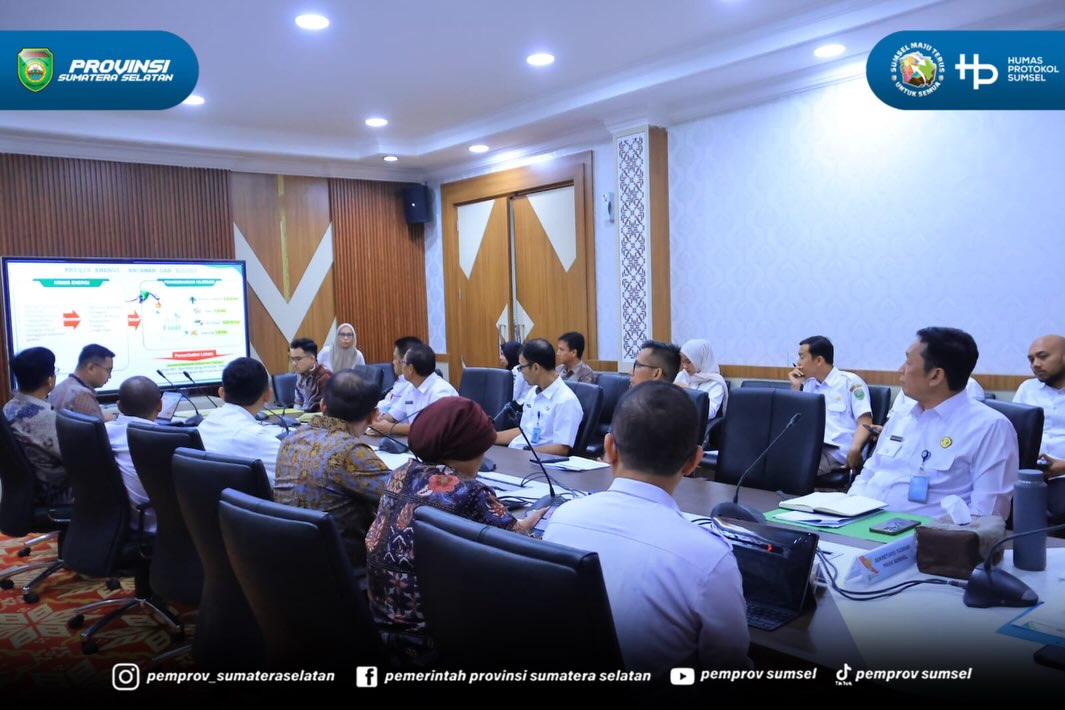 Palembang — Sekretaris Daerah (Sekda) Provinsi Sumatera Selatan Dr. Drs. H. Edward Candra, M.H. menegaskan kesiapan Pemerintah Provinsi Sumatera Selatan mendukung program nasional ekstensifikasi dan hilirisasi kelapa sawit. Sumsel memiliki potensi...