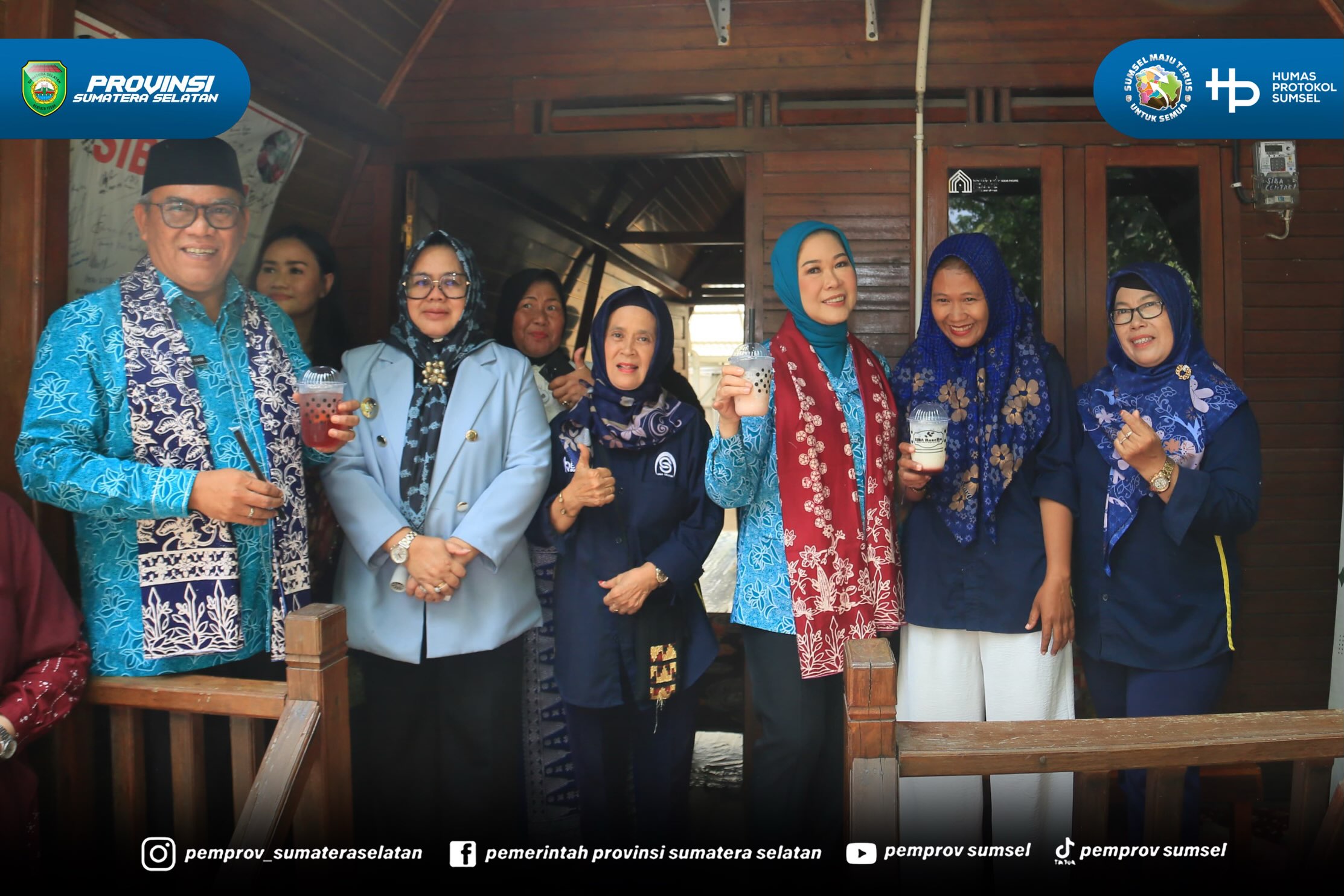 Muara Enim - Ketua Tim Penggerak PKK Prov. Sumsel Hj. Feby Herman Deru meninjau Sentra Industri Bukit Asam (SIBA) Centre Kabupaten Muara Enim. Jumat (21/08/2026).
