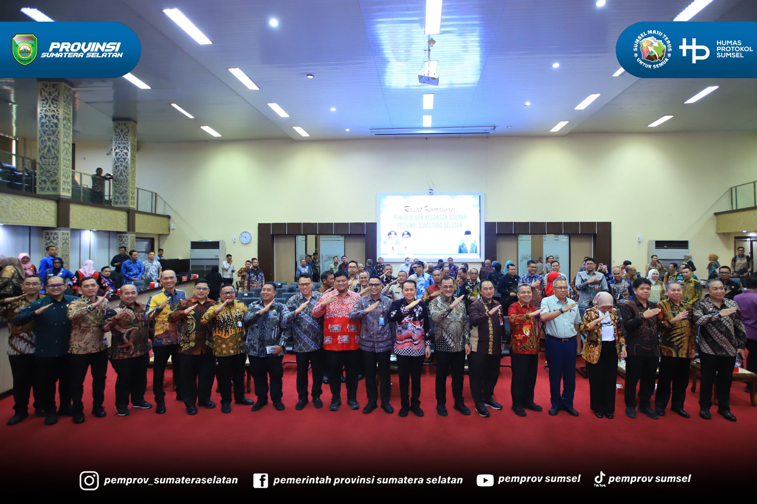 Palembang - Gubernur Sumsel Dr. H. Herman Deru melalui Sekretaris Daerah (Sekda) Sumsel Dr. Drs. H. Edward Candra membuka Rapat Koordinasi Pengelolaan Keuangan Daerah Provinsi Sumsel, di Auditorium Bina Praja, Jumat (21/8/2026). Rapat ini dihadiri...
