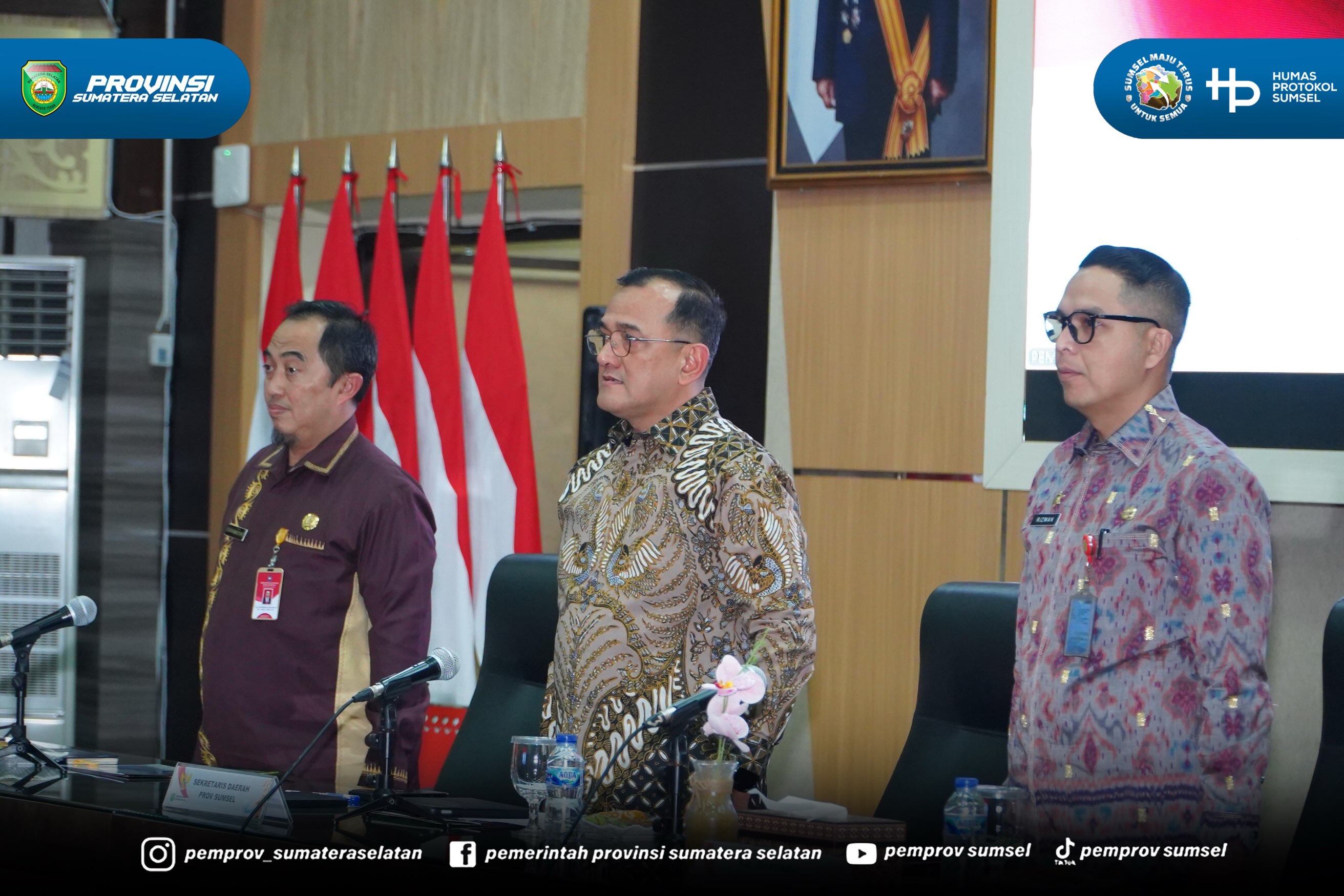 Palembang - Gubernur Sumsel Dr. H. Herman Deru melalui Sekretaris Daerah (Sekda) Sumsel Dr. Drs. H. Edward Candra membuka Rapat Koordinasi Pengelolaan Keuangan Daerah Provinsi Sumsel, di Auditorium Bina Praja, Jumat (21/8/2026). Rapat ini dihadiri...