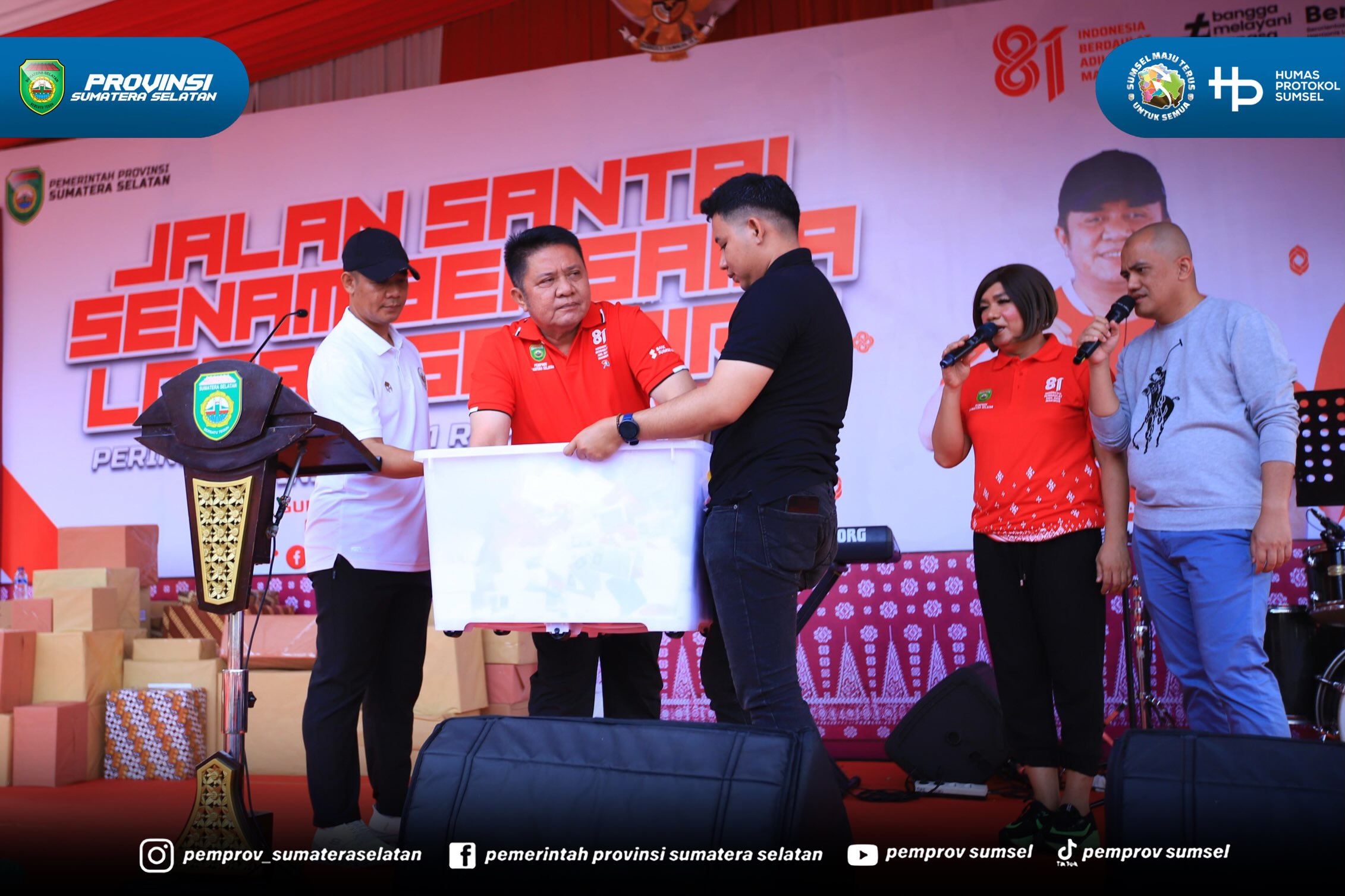 Palembang - Peringatan HUT ke-81 Kemerdekaan Republik Indonesia di lingkungan Pemerintah Provinsi Sumatera Selatan berlangsung meriah. Rangkaian kegiatan Jalan Santai, Senam Bersama, dan Lomba Gembira digelar di halaman Kantor Gubernur Sumsel dan...