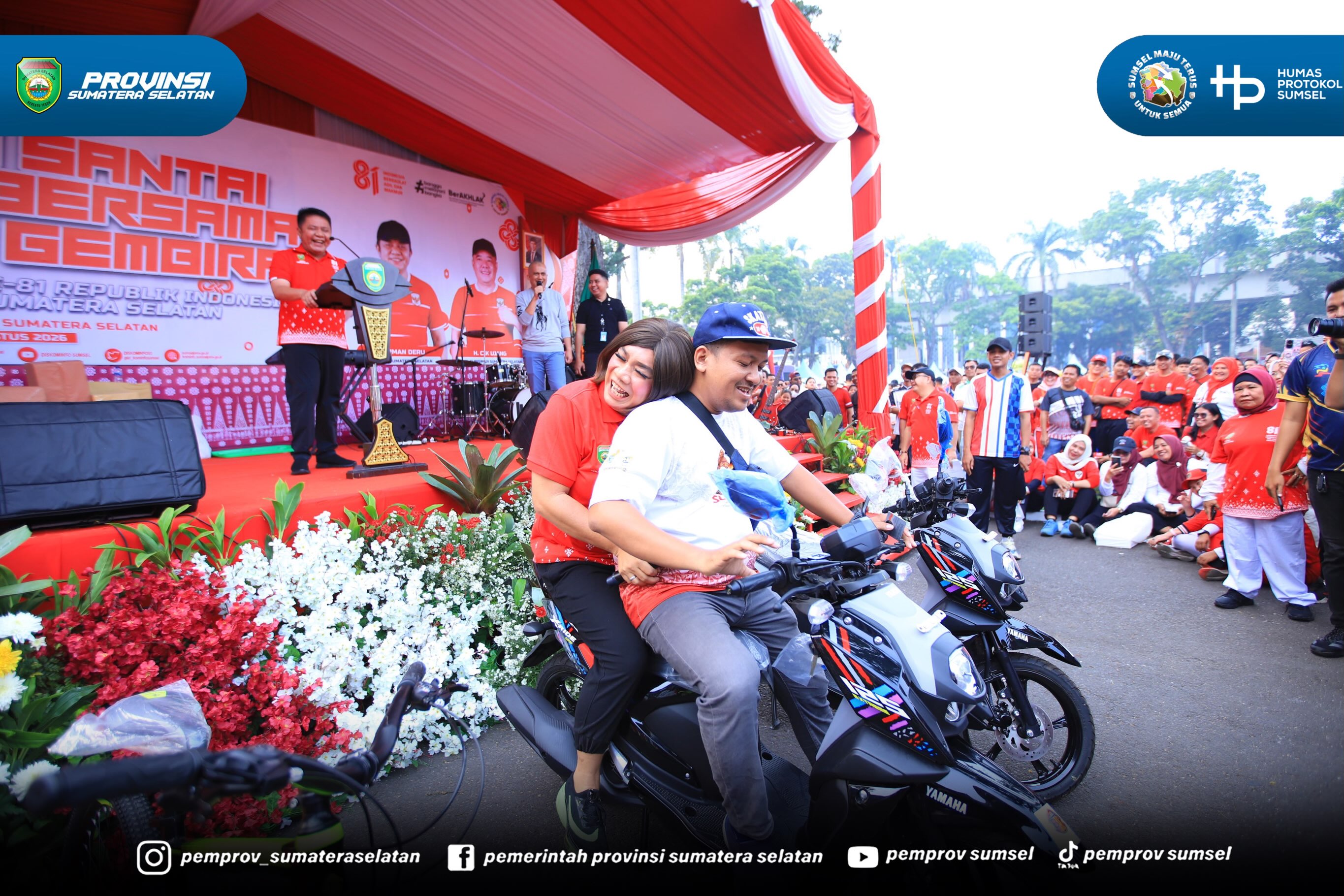 Palembang - Peringatan HUT ke-81 Kemerdekaan Republik Indonesia di lingkungan Pemerintah Provinsi Sumatera Selatan berlangsung meriah. Rangkaian kegiatan Jalan Santai, Senam Bersama, dan Lomba Gembira digelar di halaman Kantor Gubernur Sumsel dan...