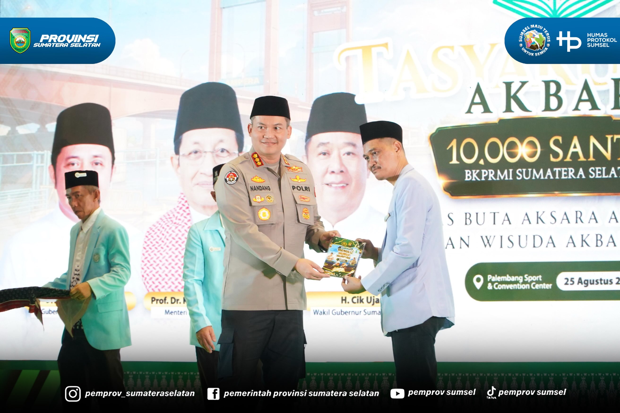 PALEMBANG – Gubernur Sumatera Selatan (Sumsel) Dr. H. Herman Deru menghadiri Tasyakuran Bebas Buta Huruf Al-Qur’an dan Wisuda Akbar 10.000 Santri TK/TPA BKPRMI di Palembang Sport and Convention Center (PSCC), Selasa (25/08/2026).