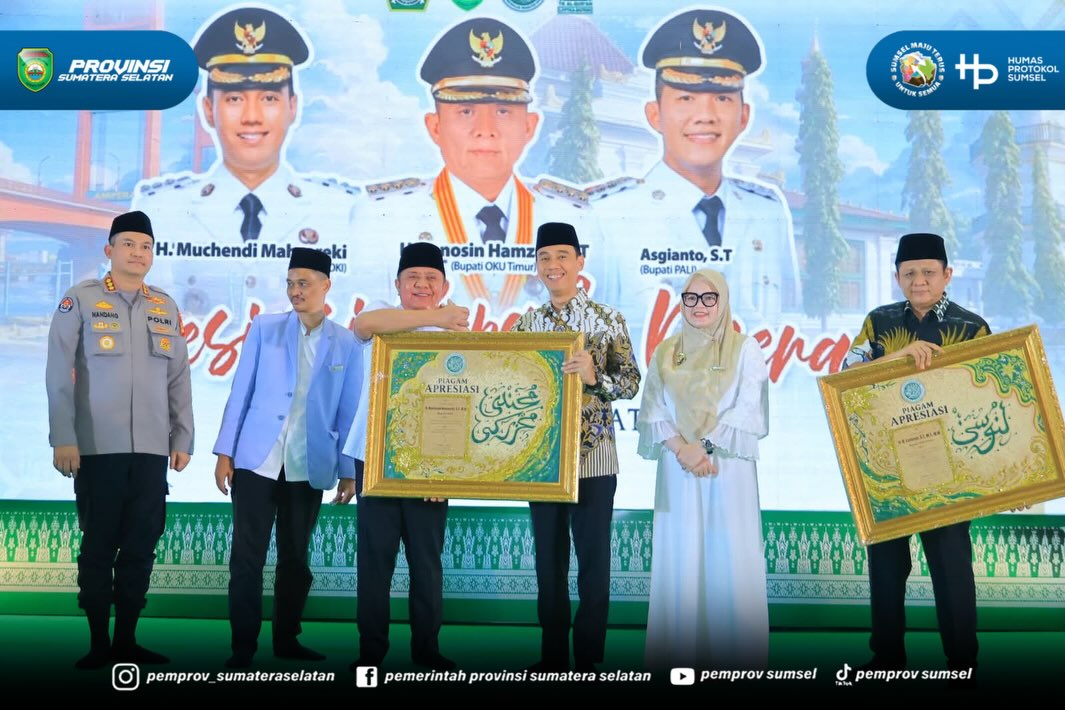 PALEMBANG – Gubernur Sumatera Selatan (Sumsel) Dr. H. Herman Deru menghadiri Tasyakuran Bebas Buta Huruf Al-Qur’an dan Wisuda Akbar 10.000 Santri TK/TPA BKPRMI di Palembang Sport and Convention Center (PSCC), Selasa (25/08/2026).