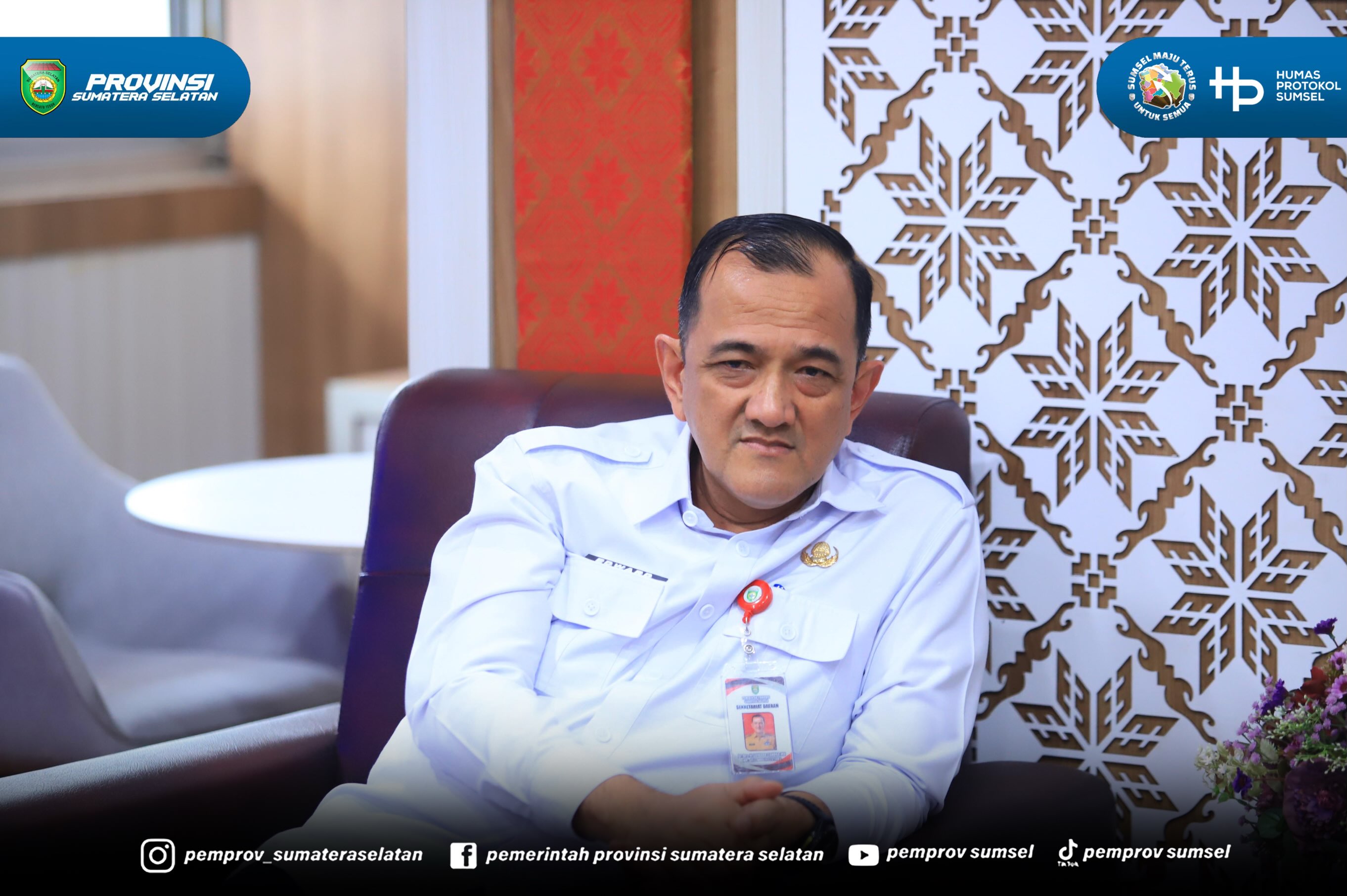 Palembang. Sekretaris Daerah Provinsi Sumatera Selatan (Sumsel) Edward Candra Menerima Danlanud Sri Mulyono Herlambang Palembang, Kolonel Pnb Asep Wahyu Wijaya, M.M.S. beserta Jajaran dalam rangka Silahturahmi bertempat di Ruang Tamu Sekda, pada R...