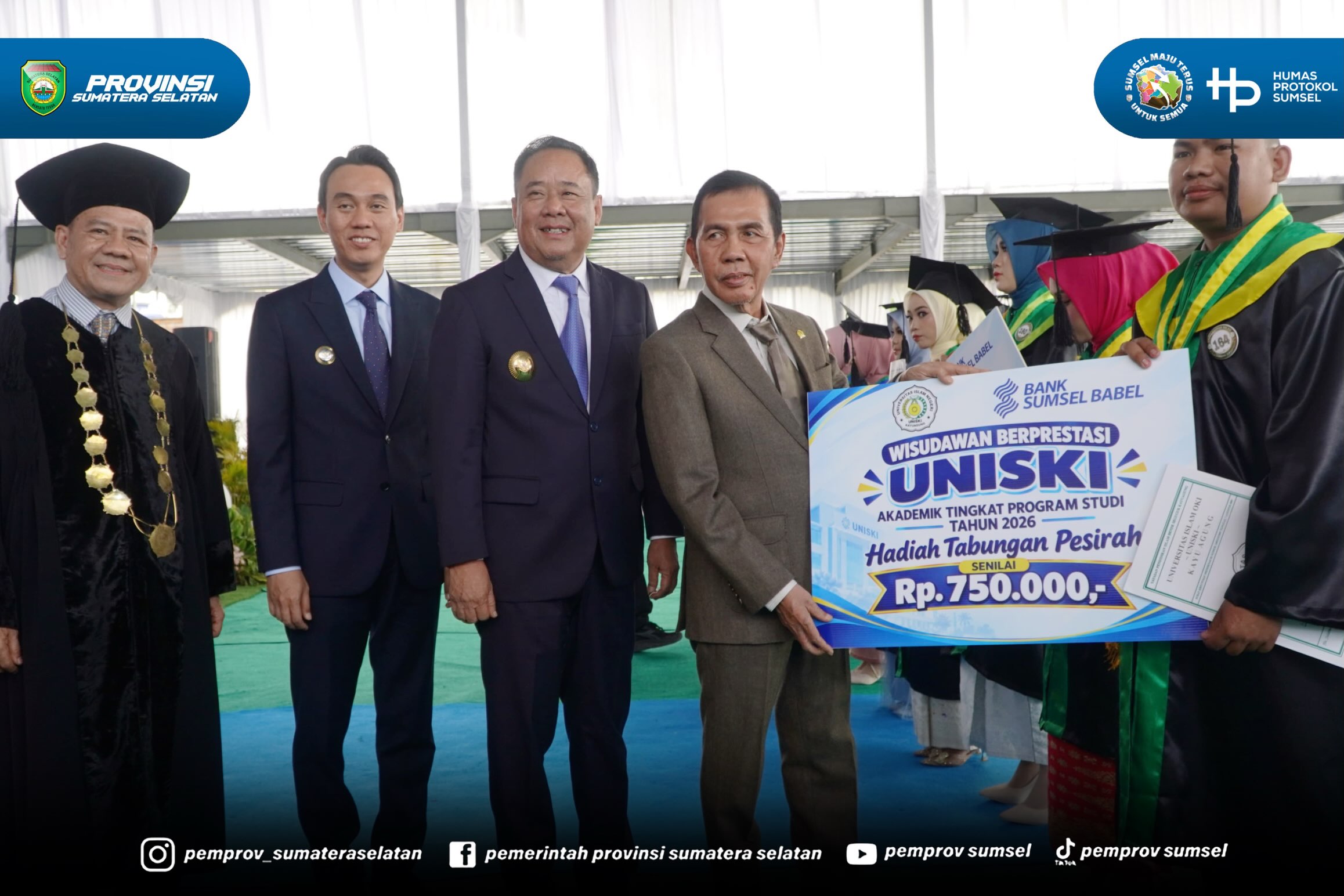 OKI - Wakil Gubernur Sumsel H. Cik Ujang menghadiri Wisuda ke-15 Universitas Islam Ogan Komering Ilir (UNISKI) Kayu Agung di Dinesti Land Kayu Agung Kabupaten OKI. Rabu (17/09/2026).