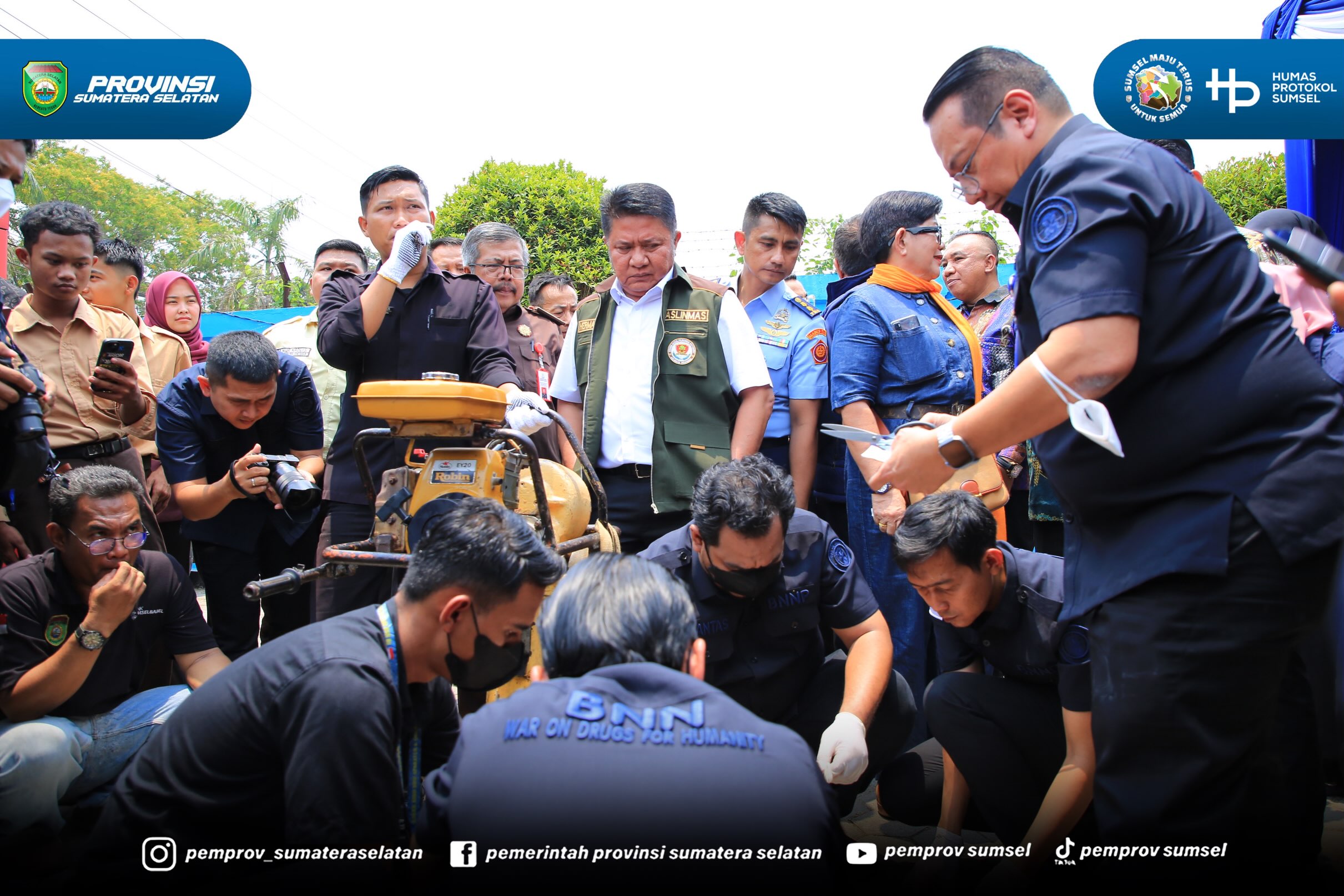 Palembang – Gubernur Sumatera Selatan (Sumsel) Dr. H. Herman Deru menekankan pentingnya memperkuat peran keluarga, masyarakat desa, tokoh agama, dan seluruh elemen masyarakat dalam upaya mencegah serta memutus mata rantai penyalahgunaan dan pereda...