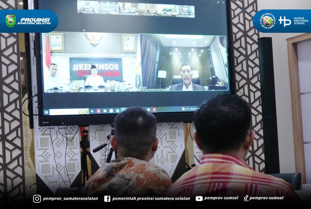 PALEMBANG – Sekretaris Daerah Provinsi Sumatera Selatan (Sekda Sumsel), Edward Candra menghadiri Rapat Koordinasi Pelaksanaan Perluasan Piloting Digitalisasi Perlindungan Sosial Tahun 2026 yang diselenggarakan Komite Percepatan Transformasi Digita...