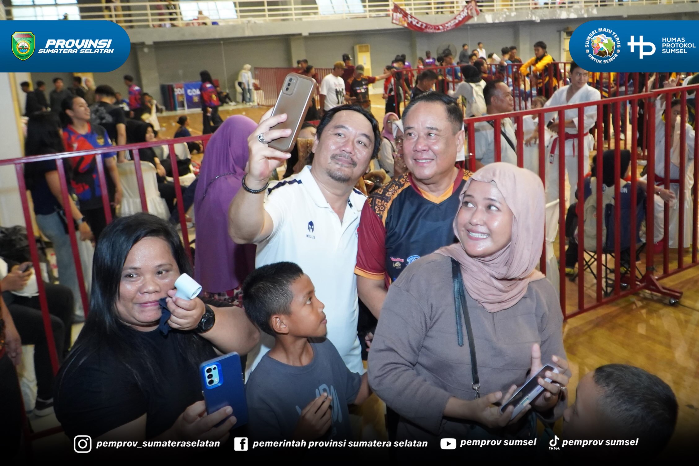 Palembang – Wakil Gubernur Sumatera Selatan H. Cik Ujang berharap para atlet karate di Sumatera Selatan tidak hanya berprestasi di tingkat provinsi, tetapi juga mampu mengukir prestasi di tingkat nasional.