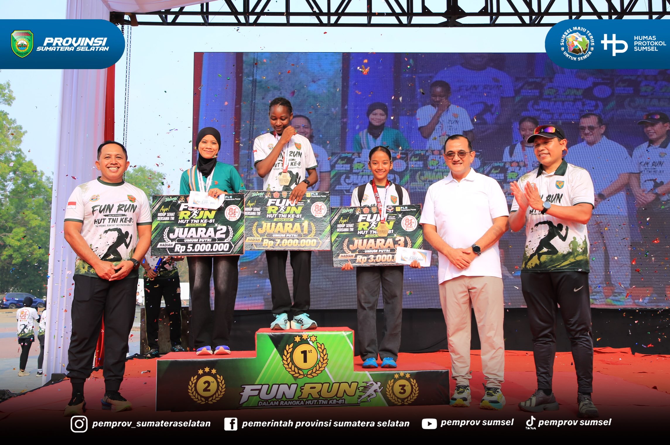 Sekretaris Daerah Pemerintah Provinsi Sumsel Dr H Edward Candra melepas Peserta Lomba Lari (Fun Run) 5 K di Jakabaring Sport City (JSC) Palembang, Minggu (20/9/2026).